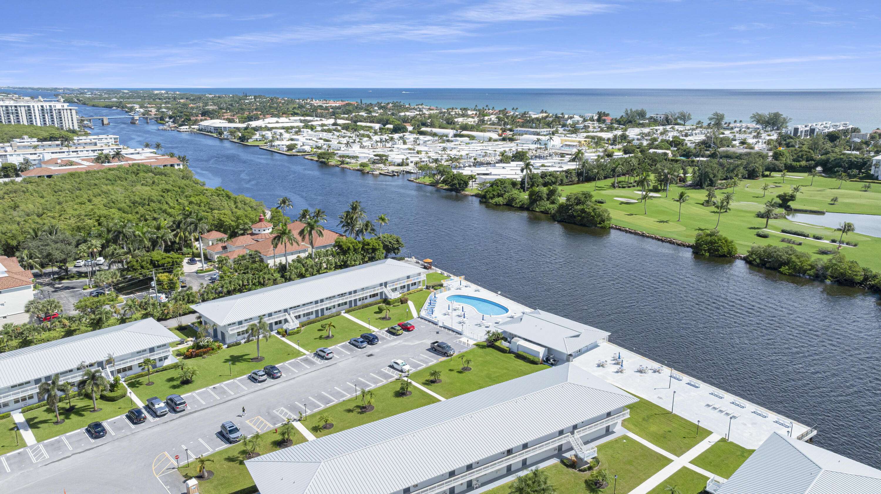 Boynton Beach, FL 33435,2420 S Federal HWY 18