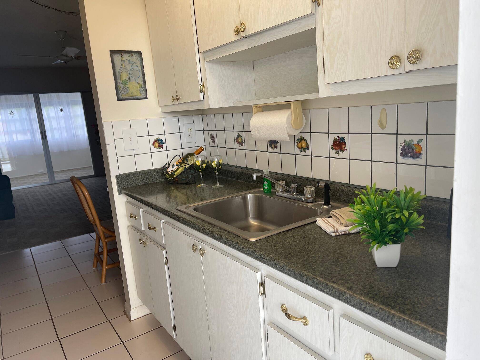 Boynton Beach, FL 33426,1117 Lake TER F-210