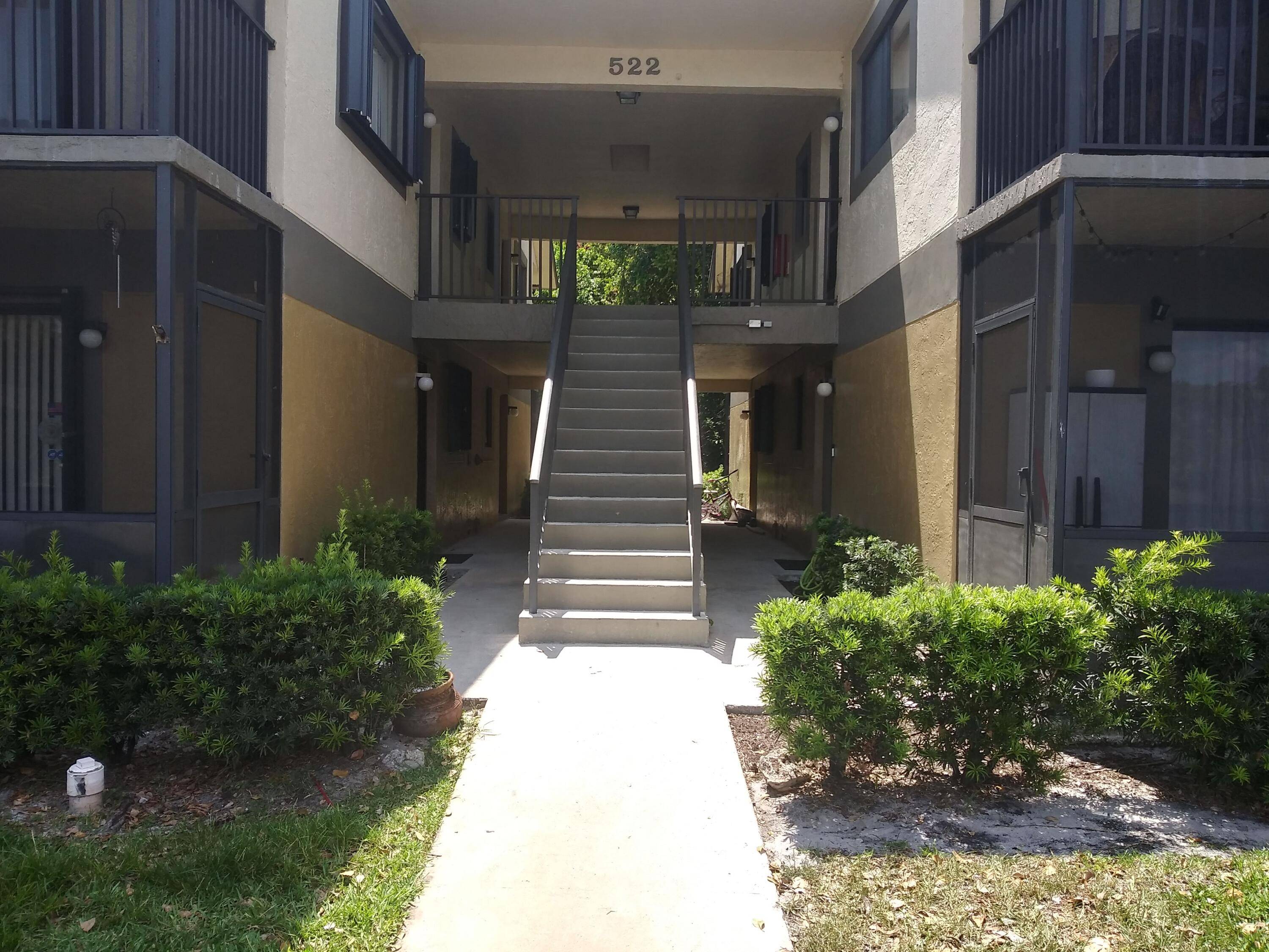 Deerfield Beach, FL 33441,522 Trace CIR 205