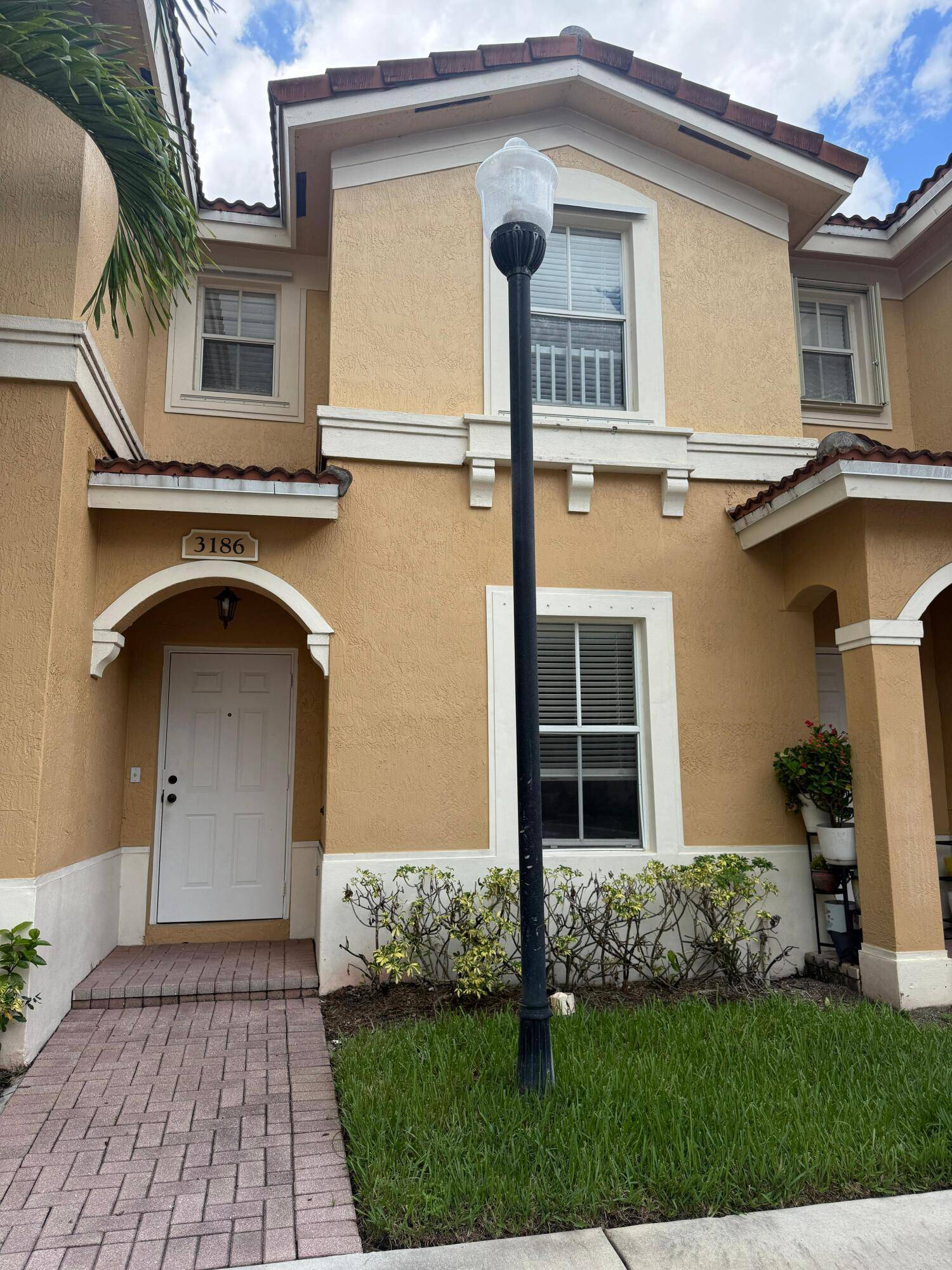 Miramar, FL 33027,3186 SW 129th AVE 124