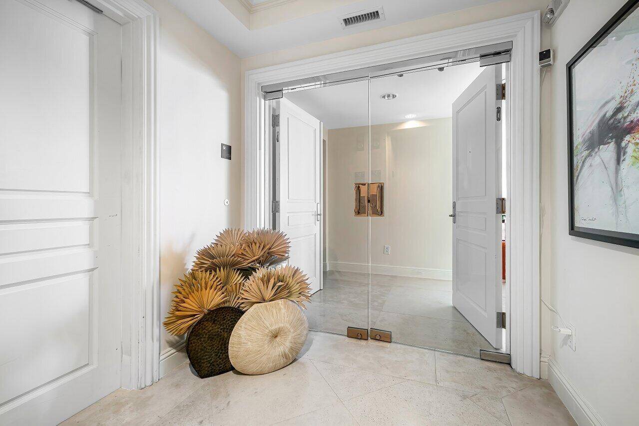 Singer Island, FL 33404,3800 N Ocean 1053