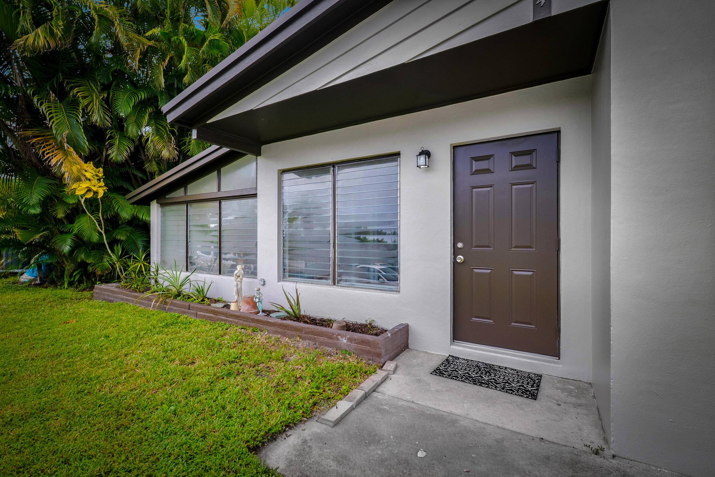 Stuart, FL 34997,2904 SE Bamboo ST