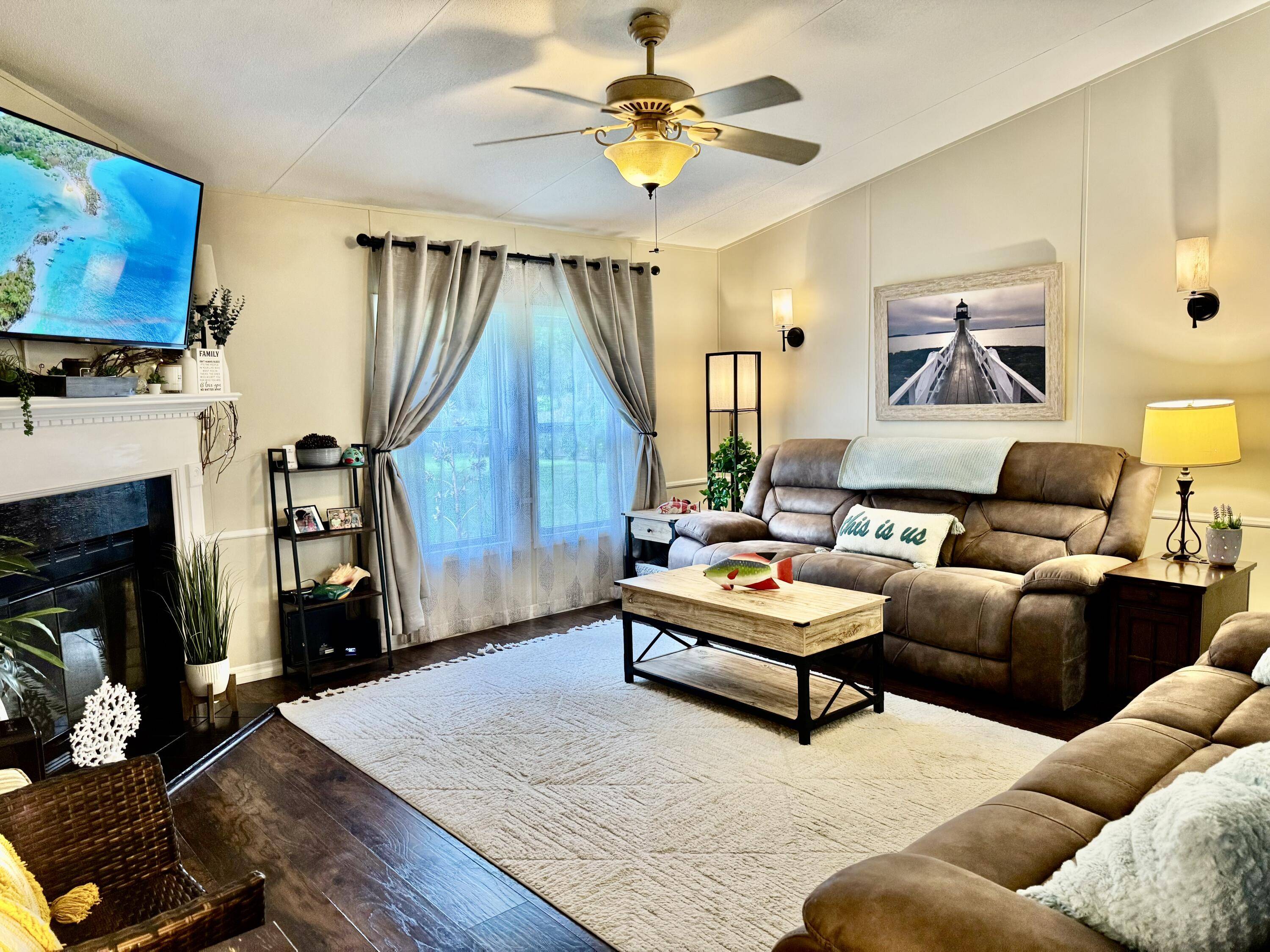 Okeechobee, FL 34974,8424 SE 59th DR