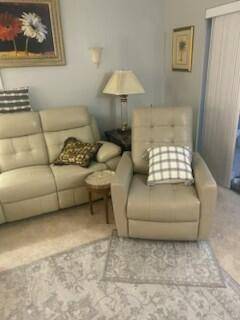 Palm Springs, FL 33461,729 Lori DR 107