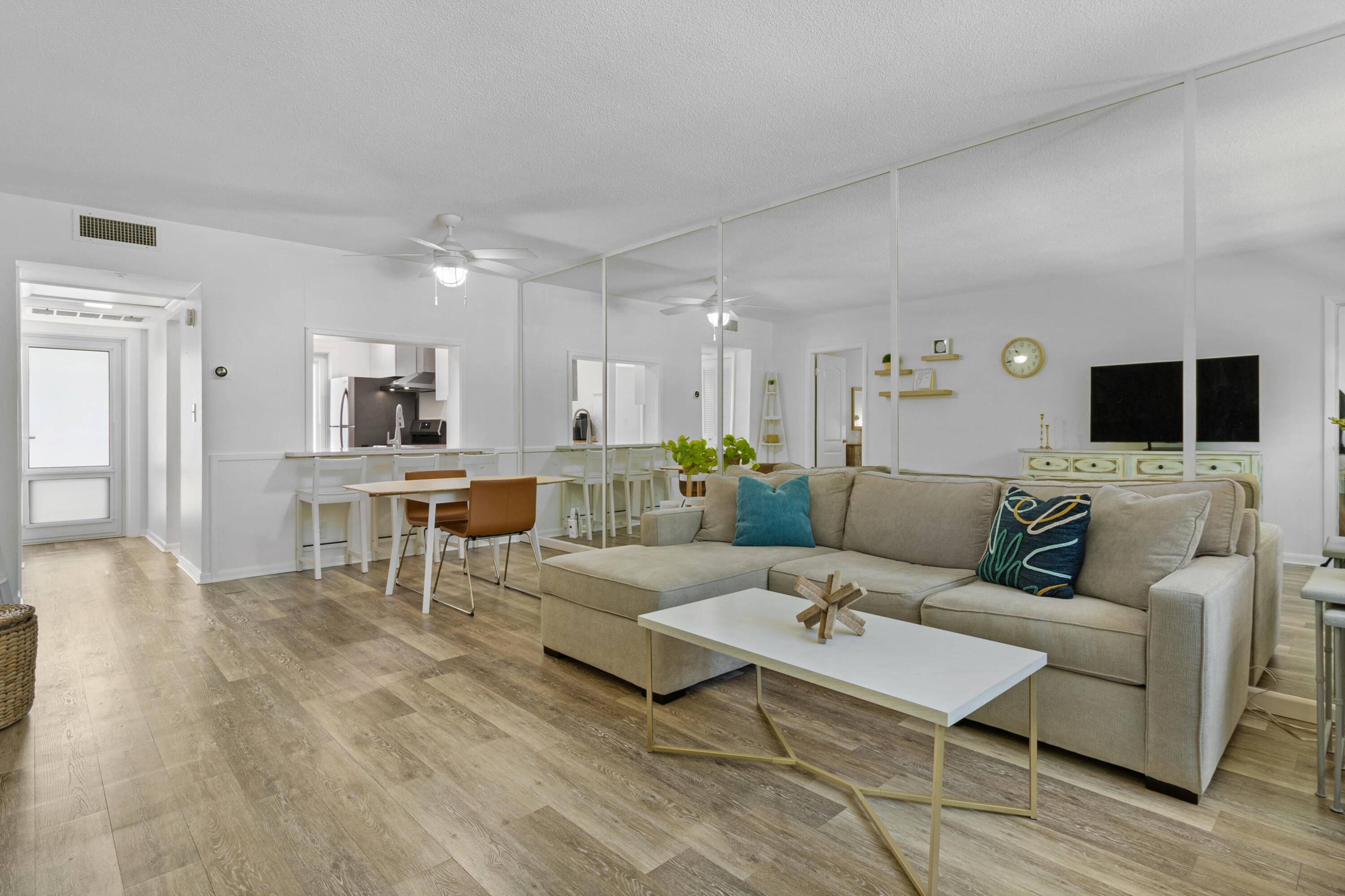 Lauderdale By The Sea, FL 33062,1481 S Ocean 208e