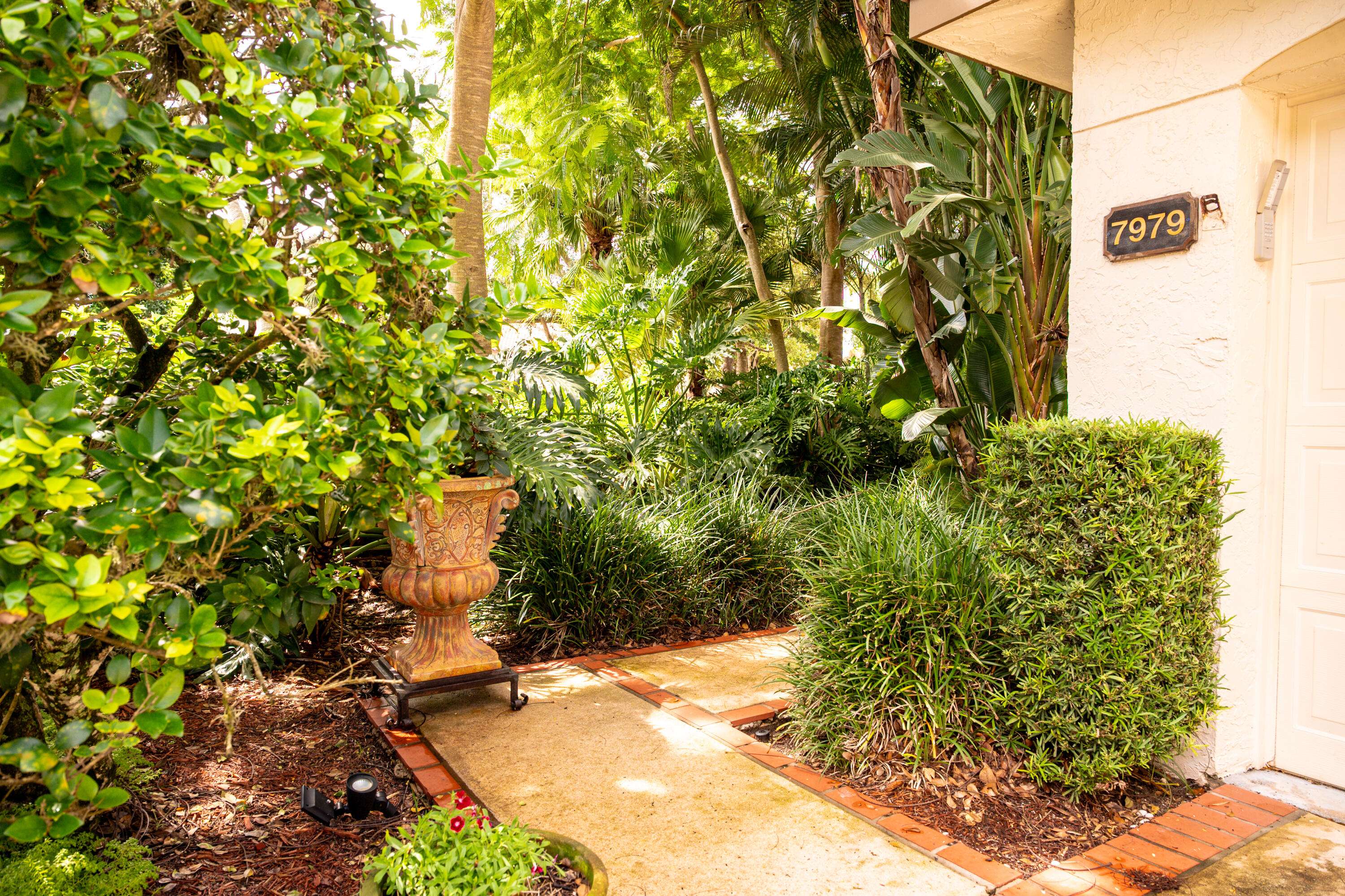 Boca Raton, FL 33433,7979 La Mirada DR