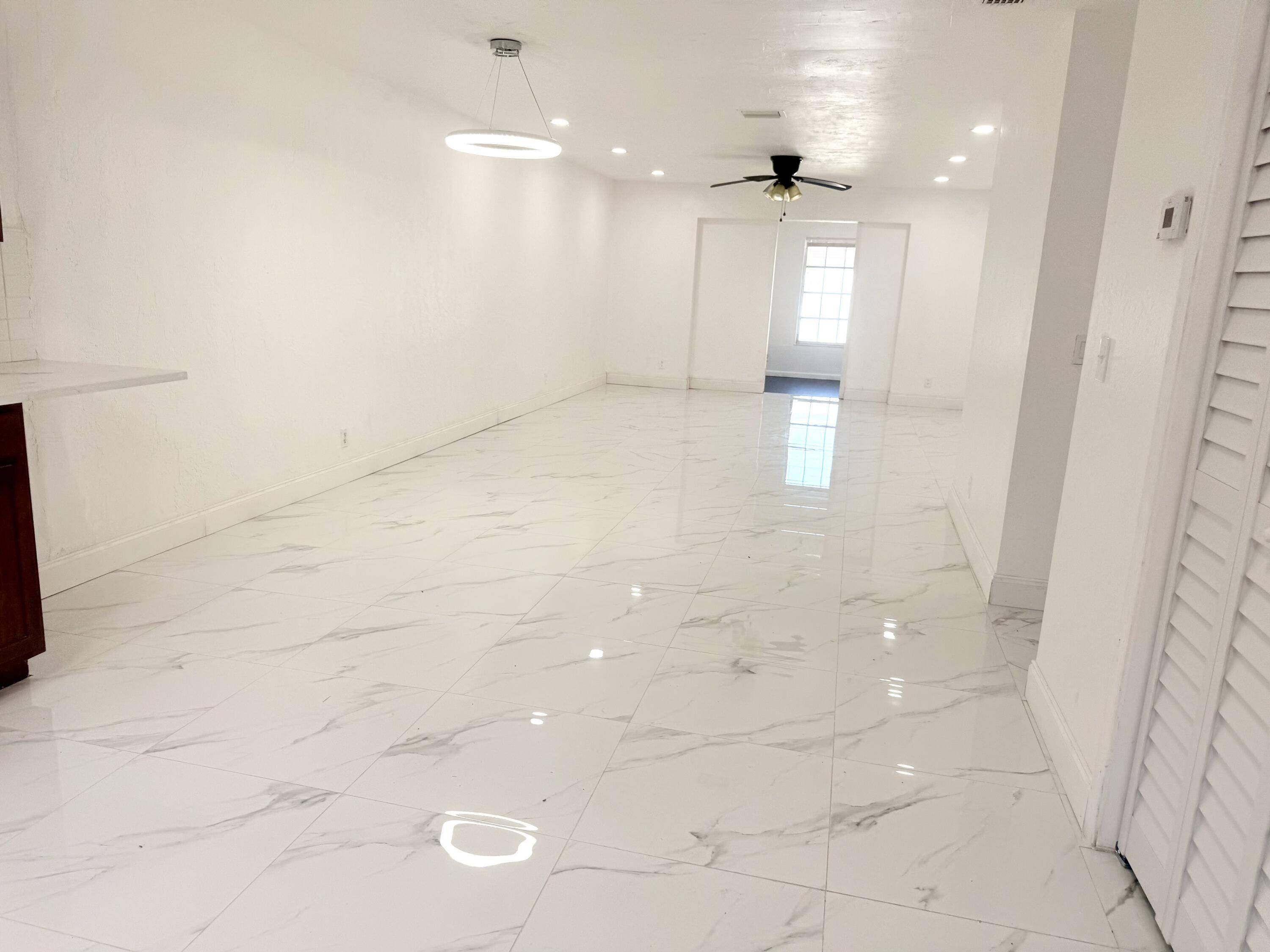 Boynton Beach, FL 33426,1471 SW 26th AVE 7b