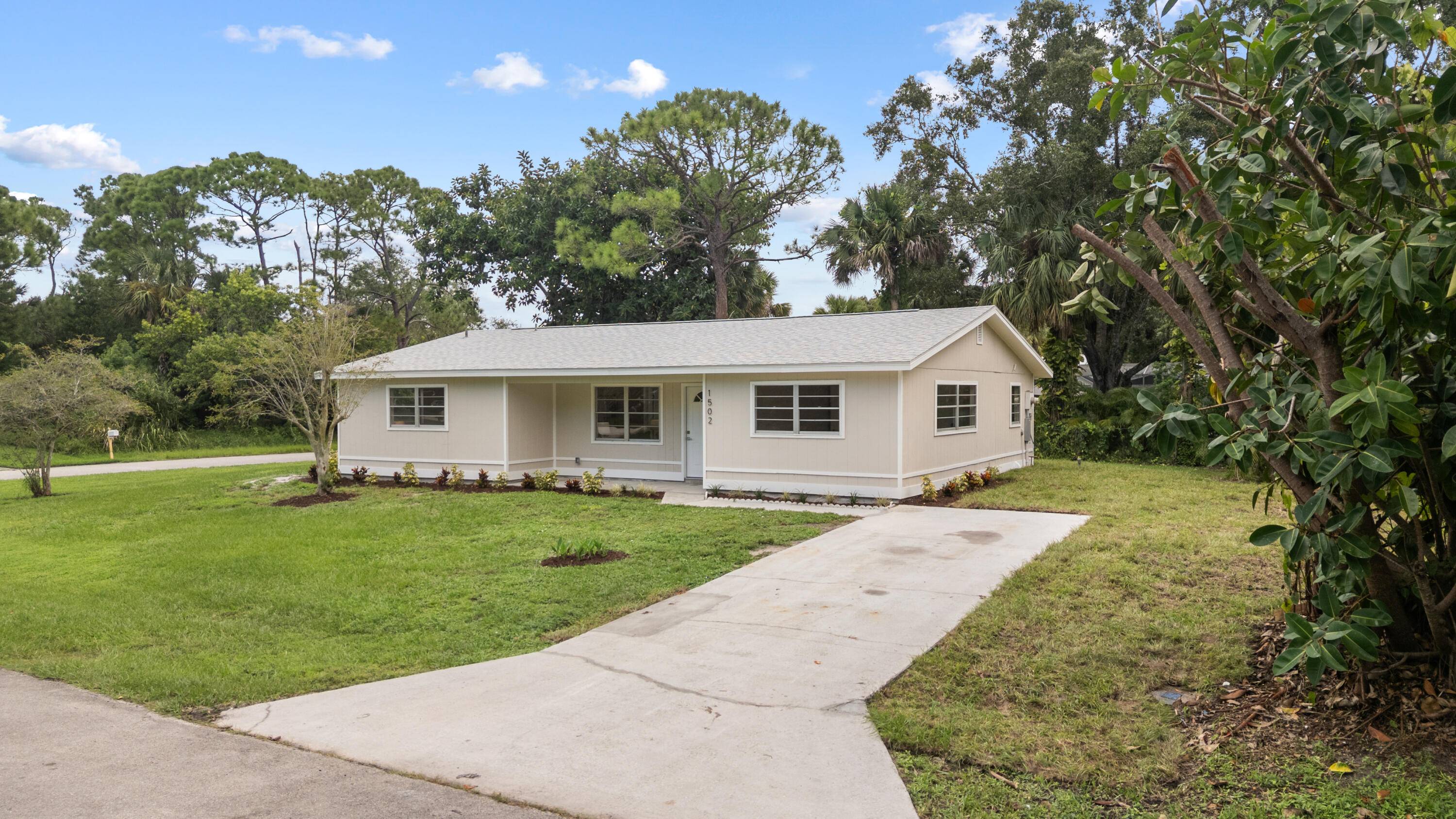 Sebastian, FL 32958,1502 Emerson LN