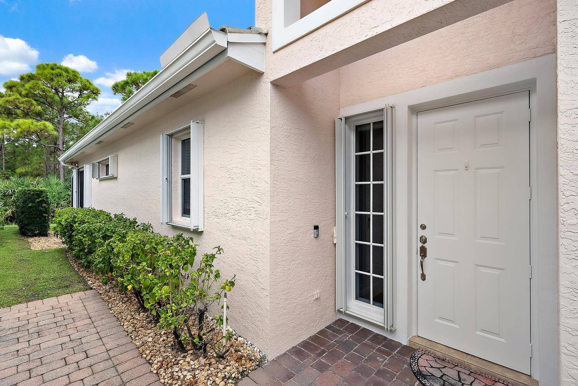 Stuart, FL 34997,4662 SE Bridgetown CT