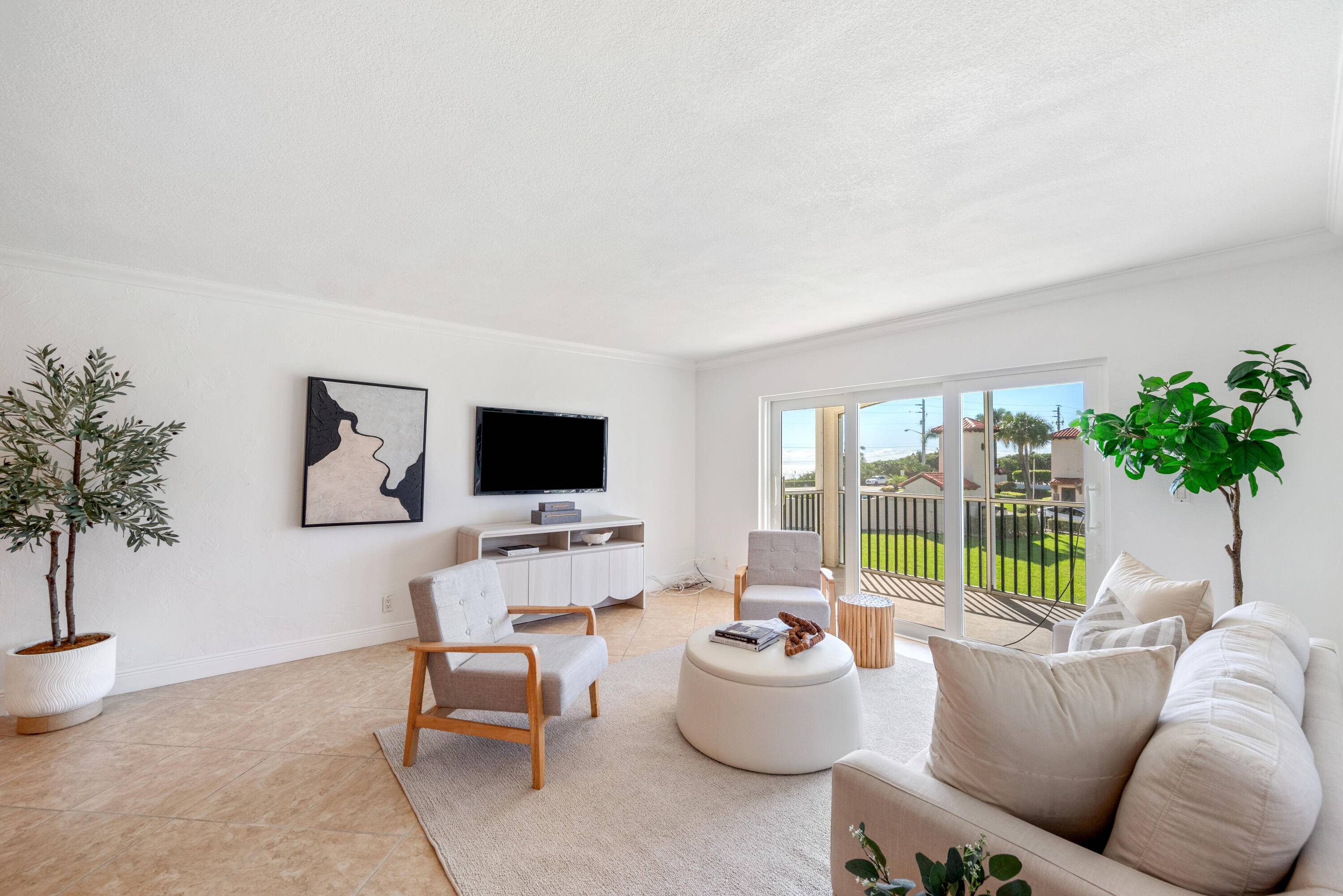 Boca Raton, FL 33431,2871 N Ocean BLVD C 207