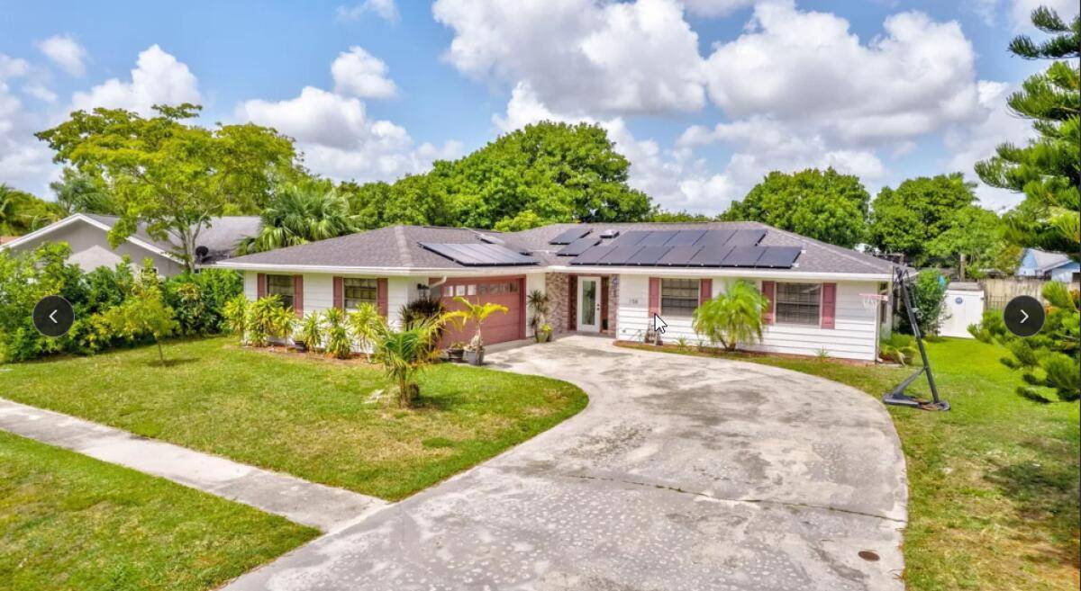 Royal Palm Beach, FL 33411,158 Alcazar ST