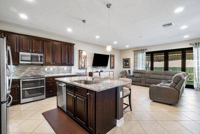 Delray Beach, FL 33446,7901 Clay Mica CT