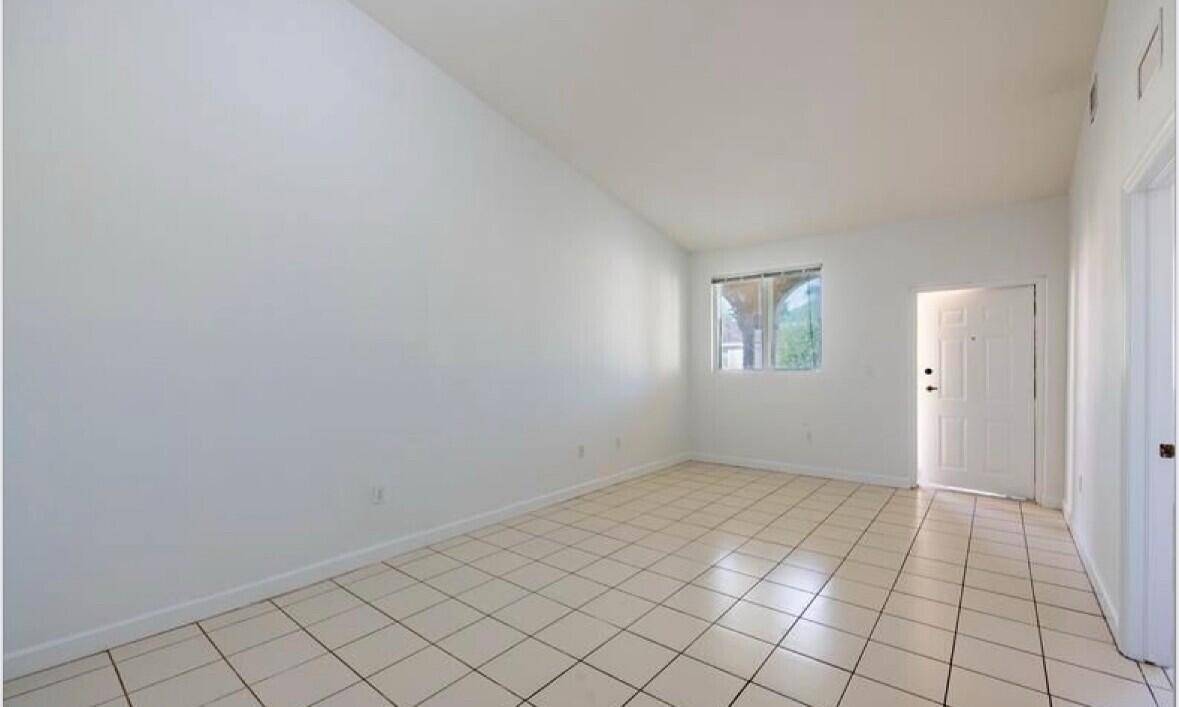 Homestead, FL 33035,2731 SE 17th AVE 210