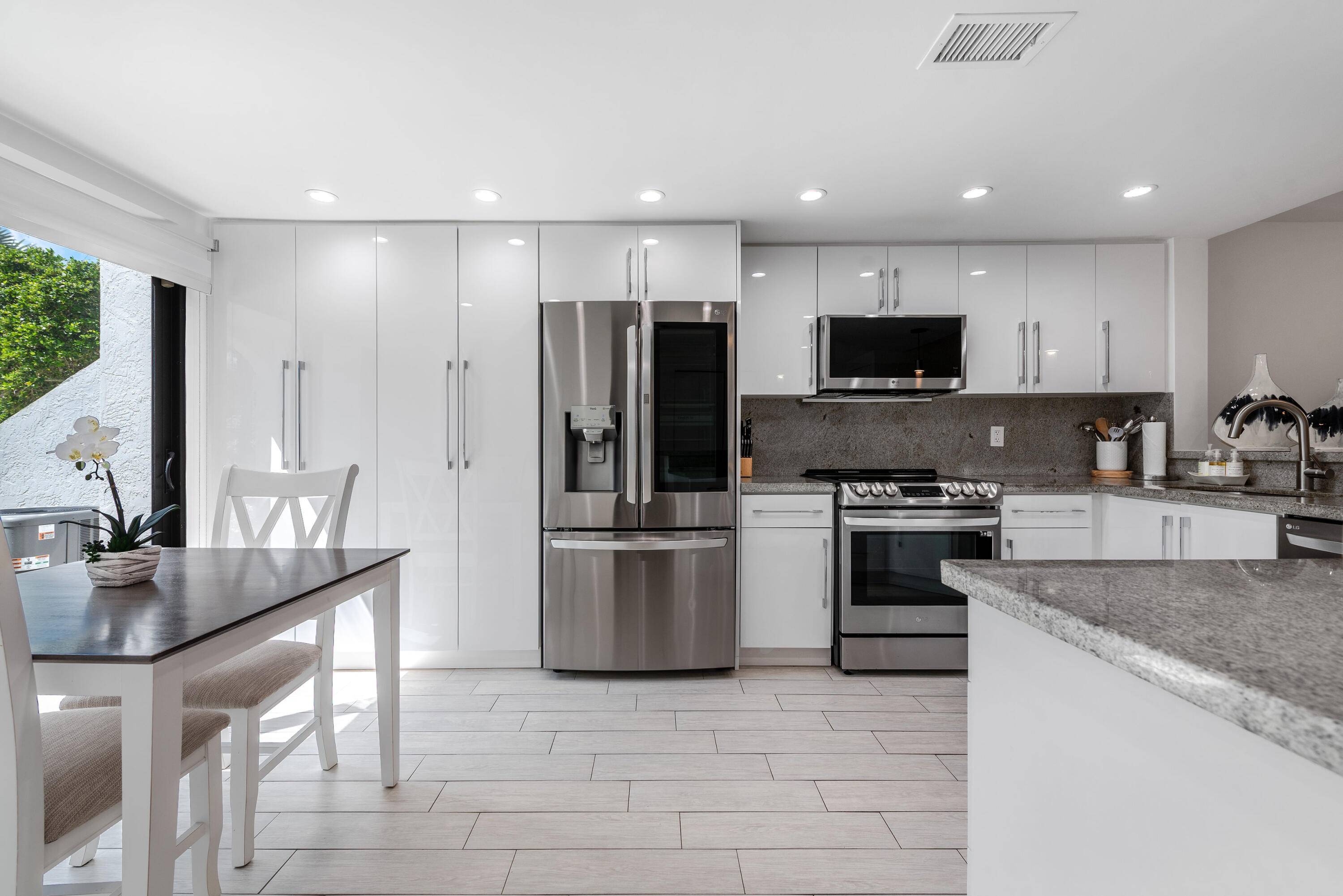 Delray Beach, FL 33446,7455 Glendevon LN 203