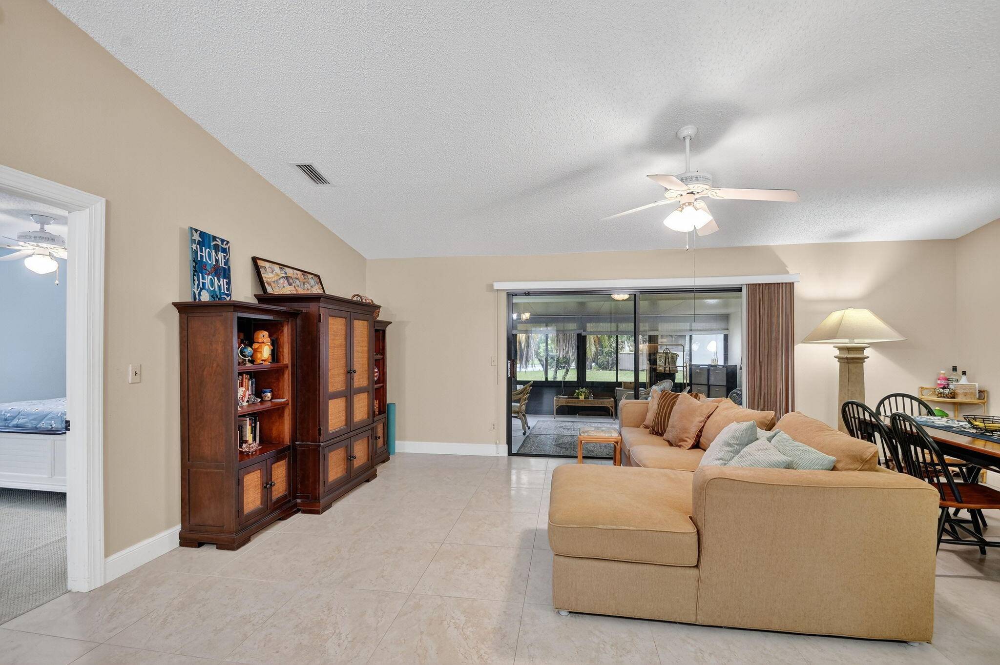 Boynton Beach, FL 33426,15 Farnworth DR