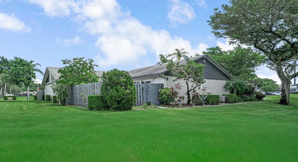 West Palm Beach, FL 33415,1139 Summit Trail CIR B