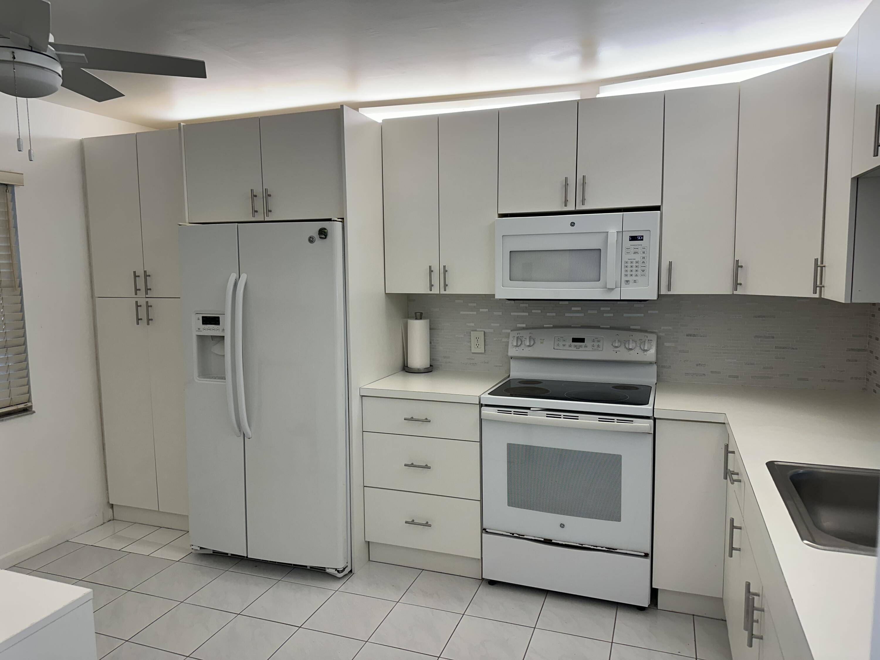 Pembroke Pines, FL 33027,901 SW 128th TER 113a