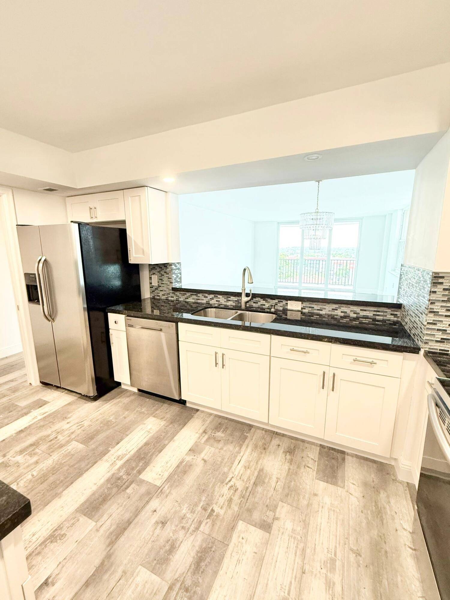 Hillsboro Beach, FL 33062,1150 Hillsboro Mile 707