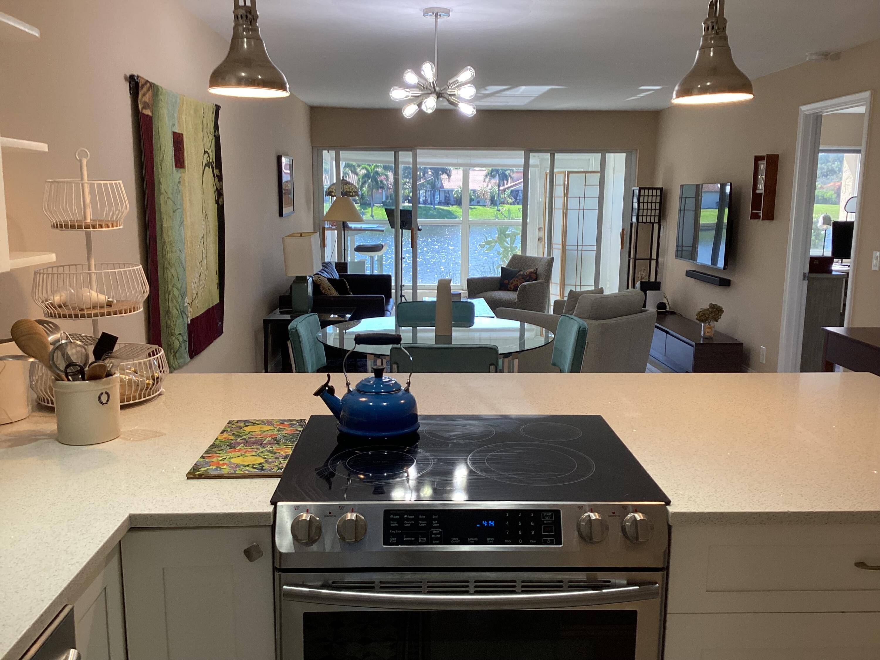 Delray Beach, FL 33445,1680 NW 20th AVE 102