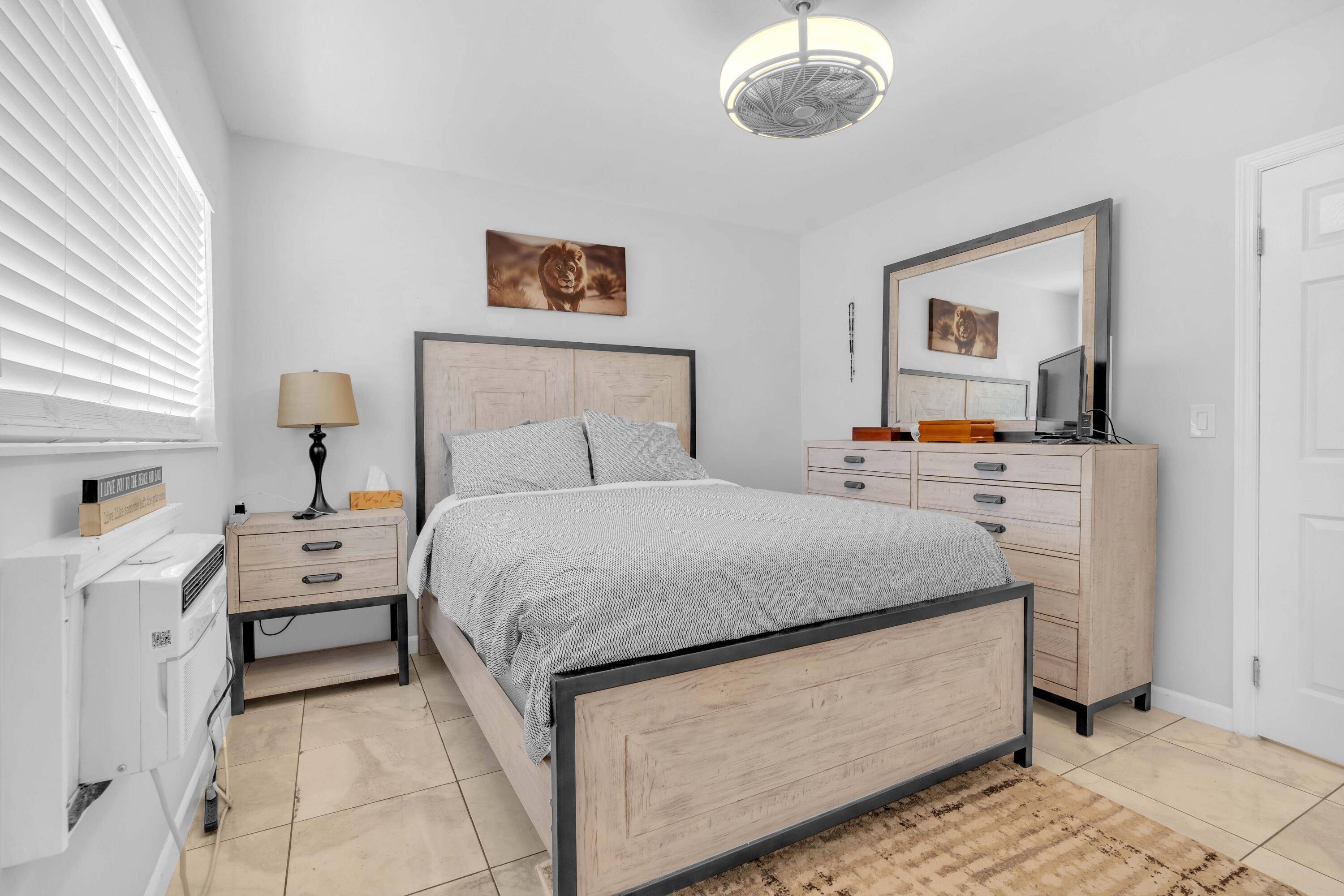 Pompano Beach, FL 33060,301 E Mcnab RD 103