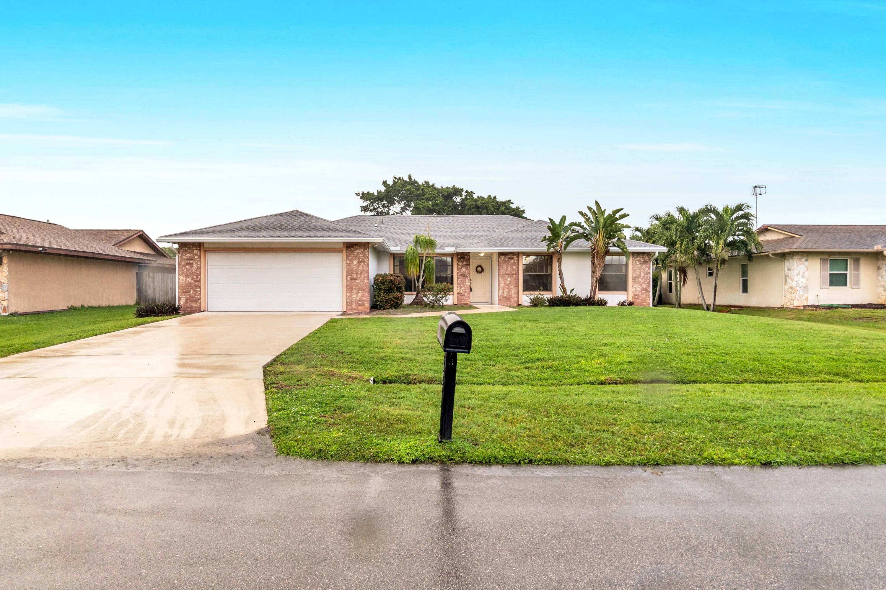 Port Saint Lucie, FL 34984,655 SE Crescent AVE