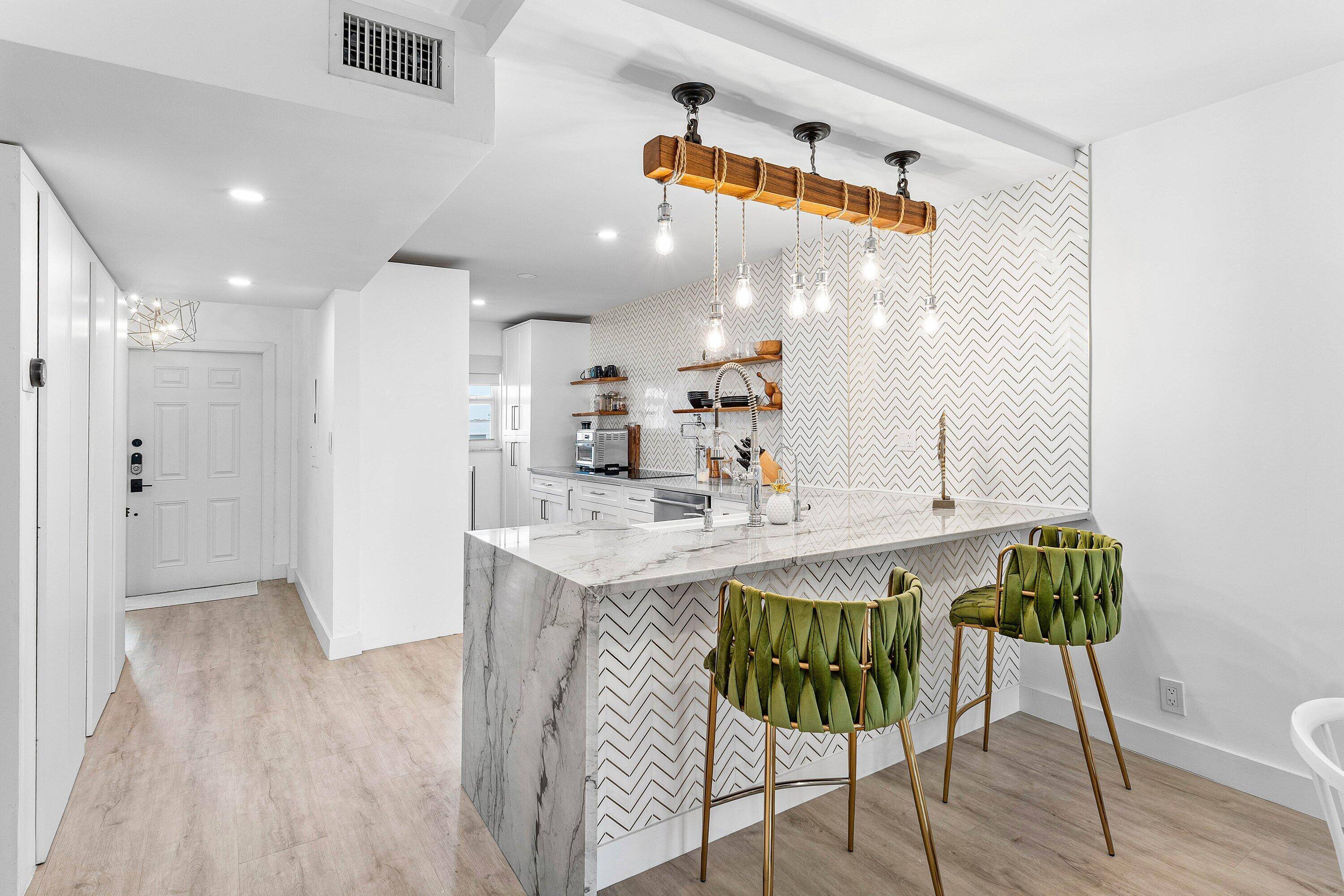 Boca Raton, FL 33432,1001 E Camino Real 4040