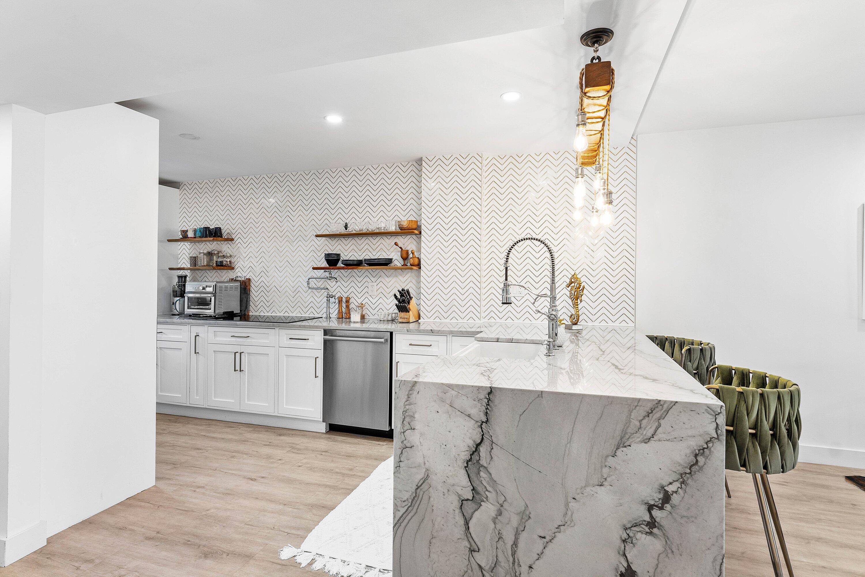 Boca Raton, FL 33432,1001 E Camino Real 4040