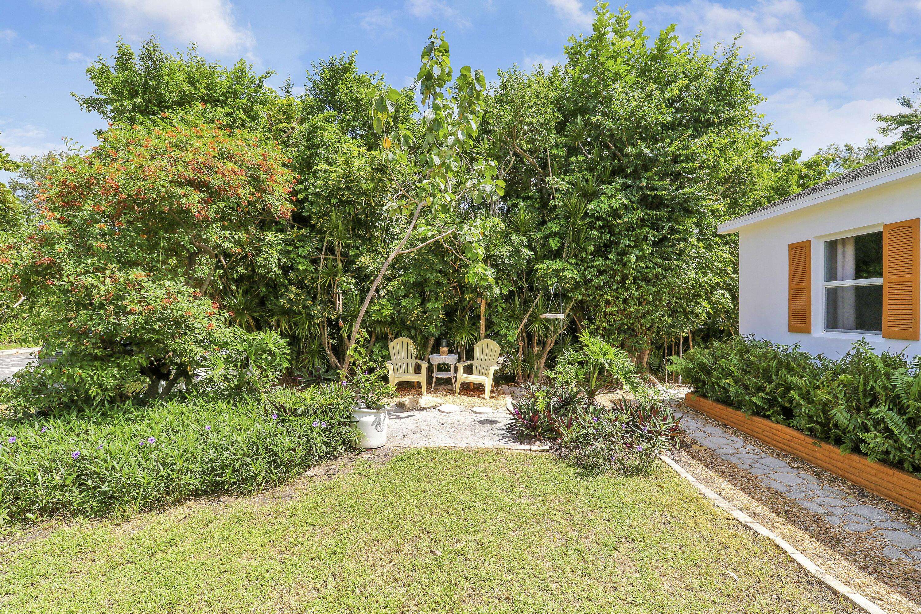 Lake Worth Beach, FL 33460,211 Columbia DR