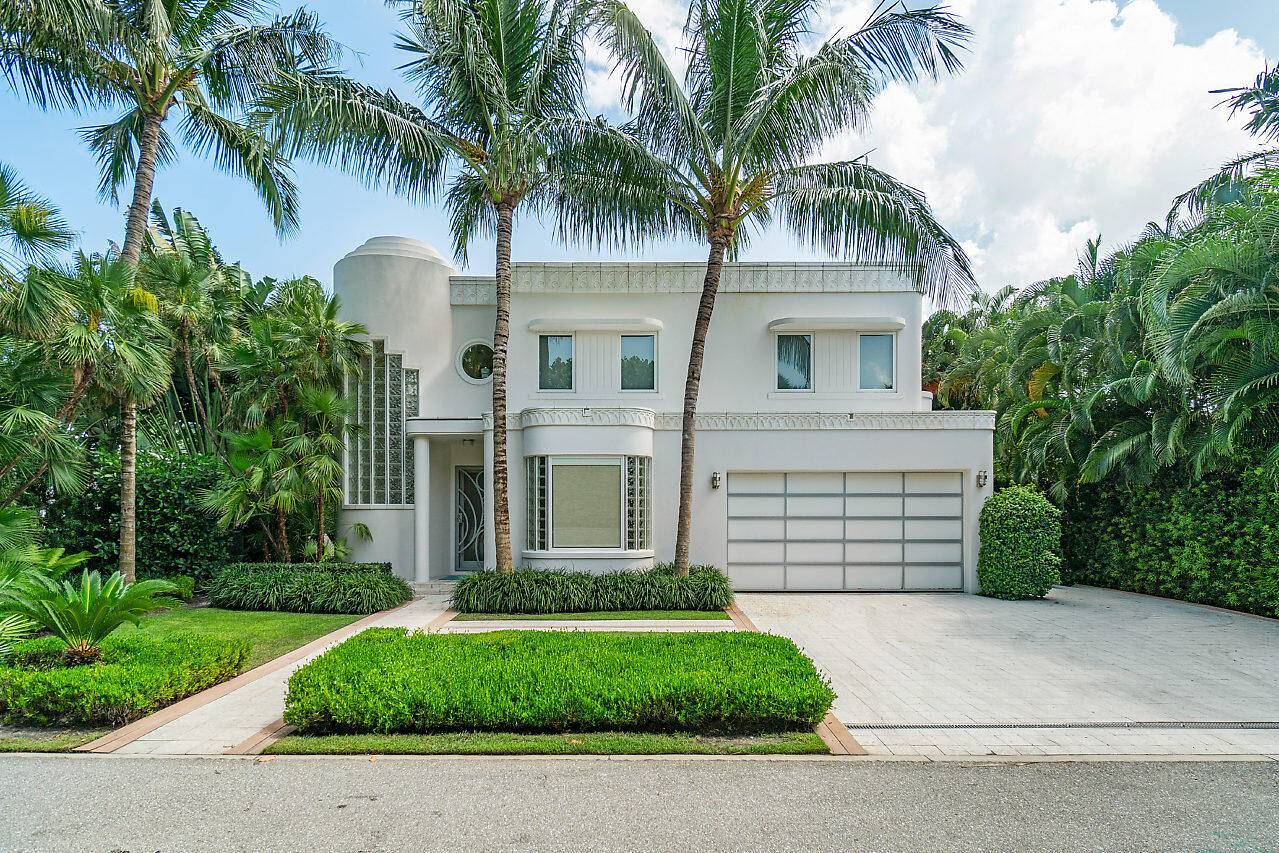 Palm Beach, FL 33480,216 Colonial LN