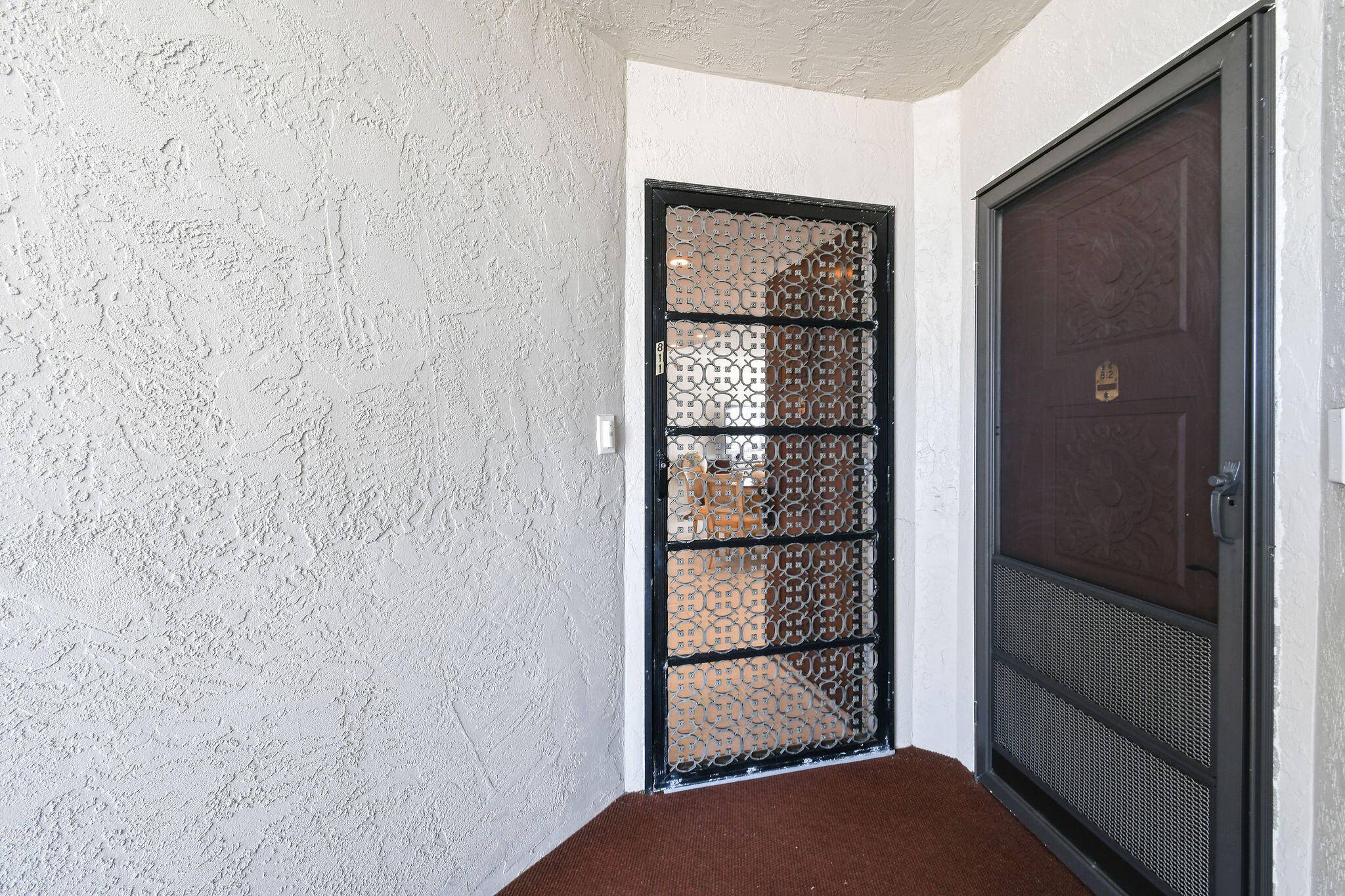 Lake Park, FL 33403,801 Lake Shore DR 811