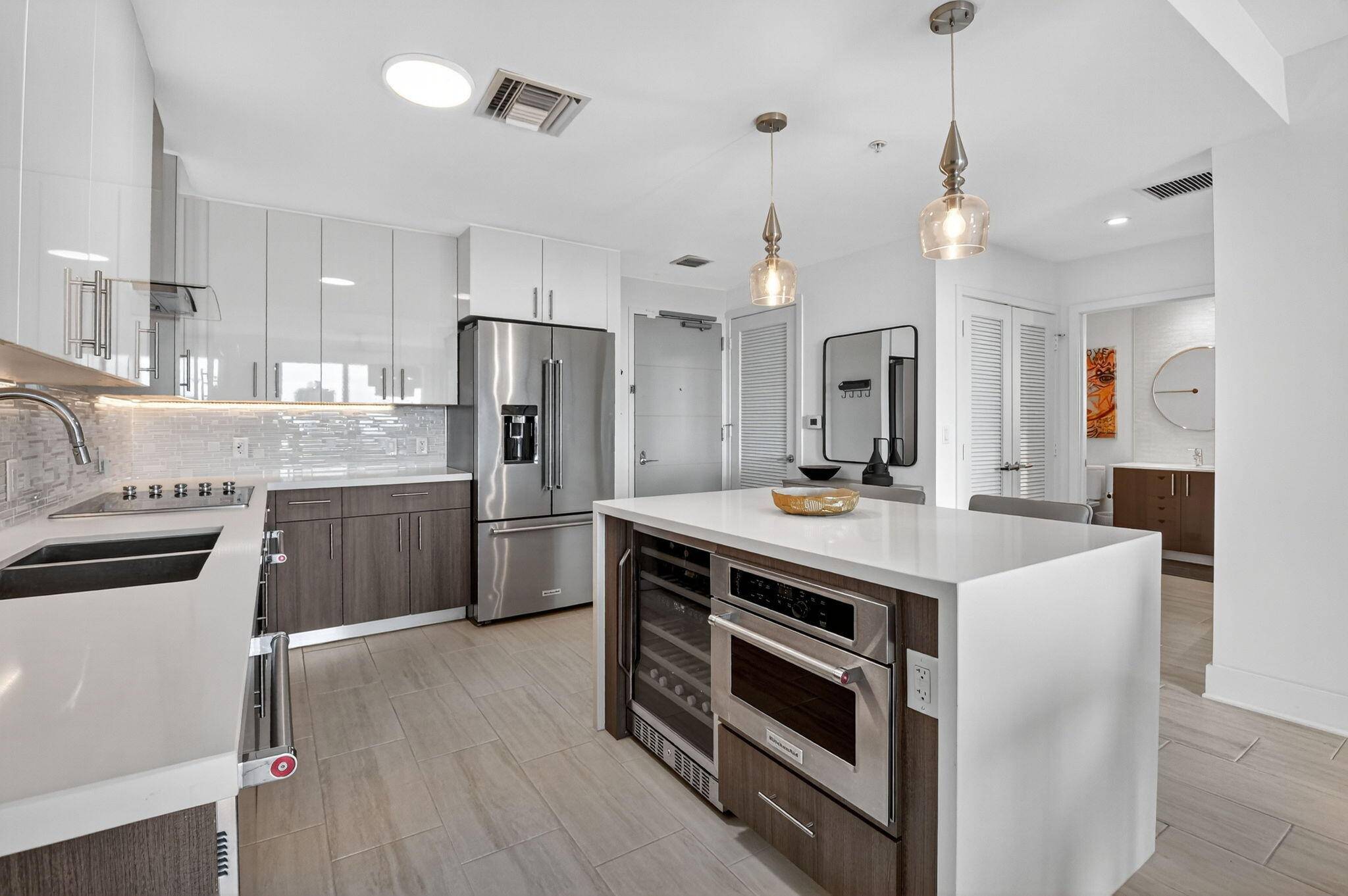 Delray Beach, FL 33483,236 SE Fifth AVE 405