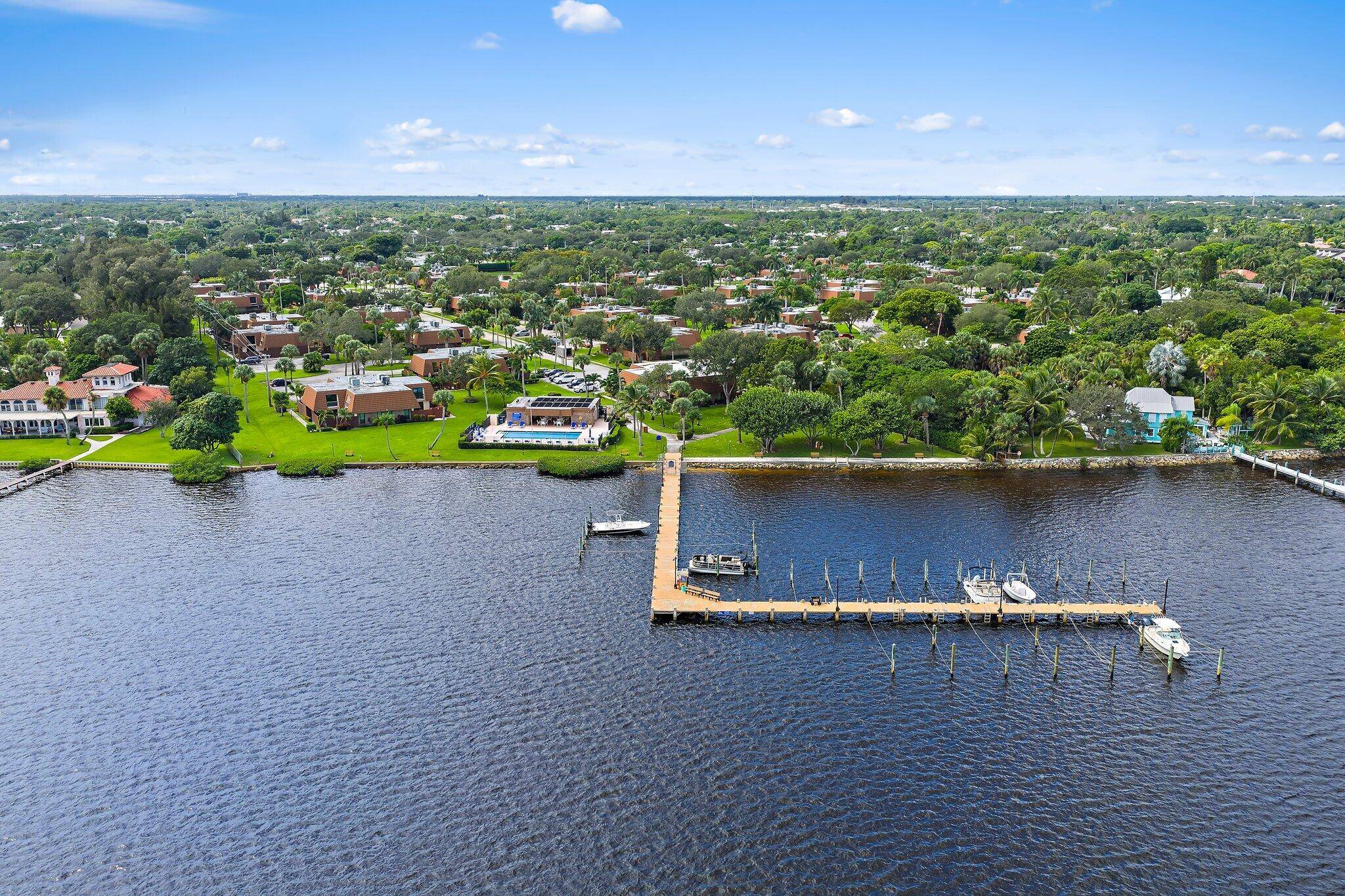 Jupiter, FL 33458,825 Center ST 30a