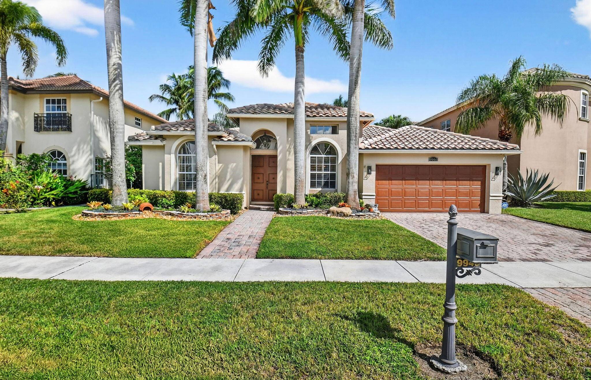 Boynton Beach, FL 33437,9946 Coronado Lake DR