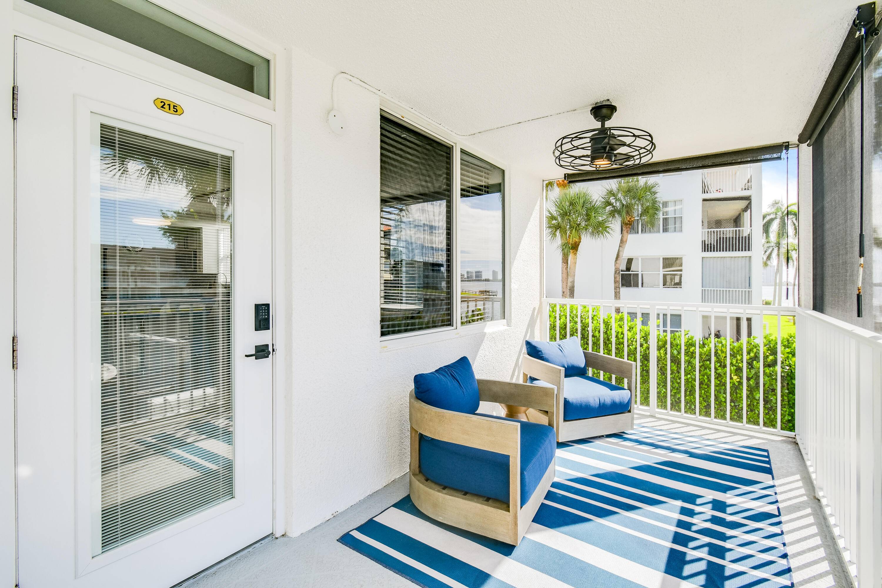 North Palm Beach, FL 33408,104 Paradise Harbour BLVD 215