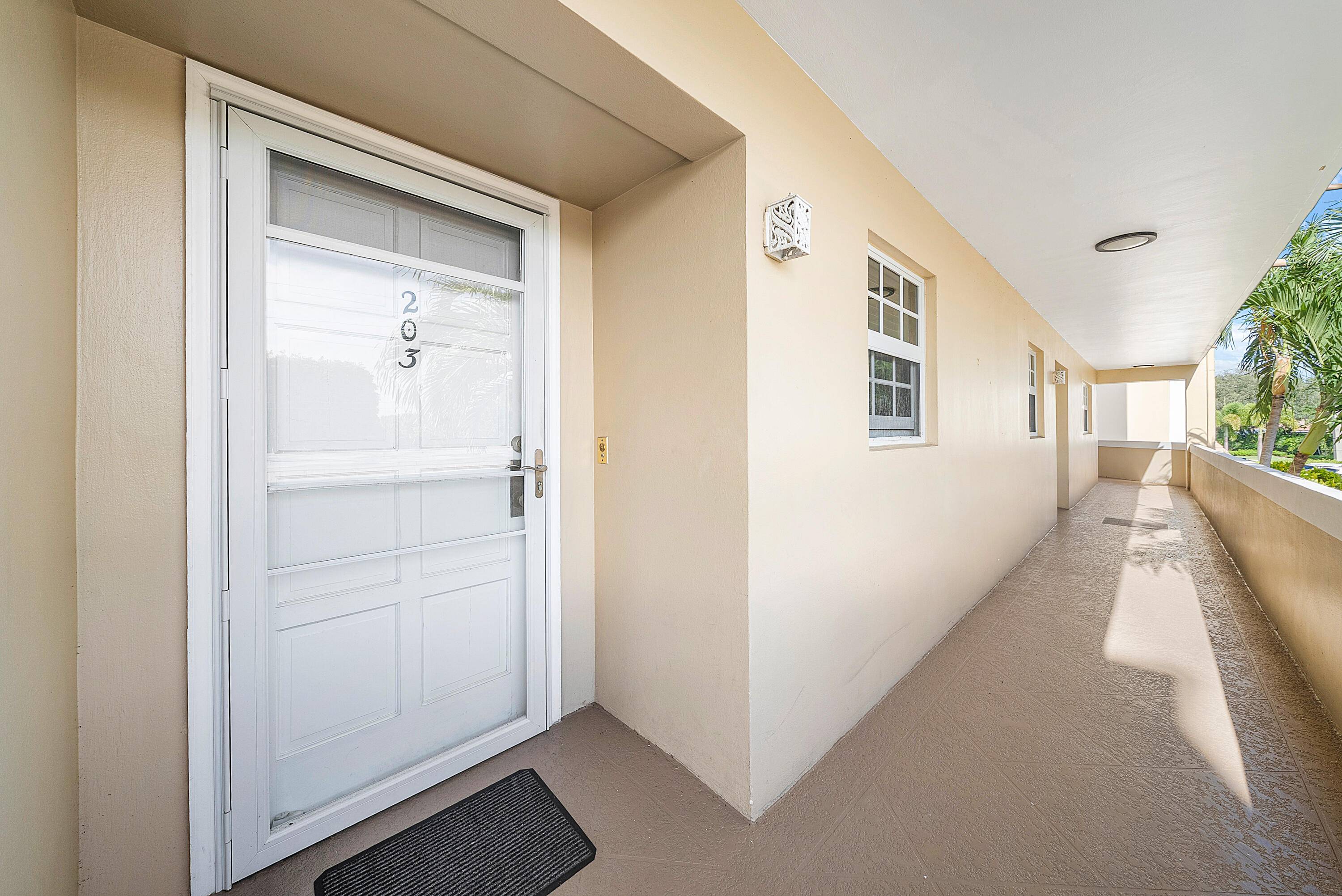 Atlantis, FL 33462,145 Atlantis BLVD 203