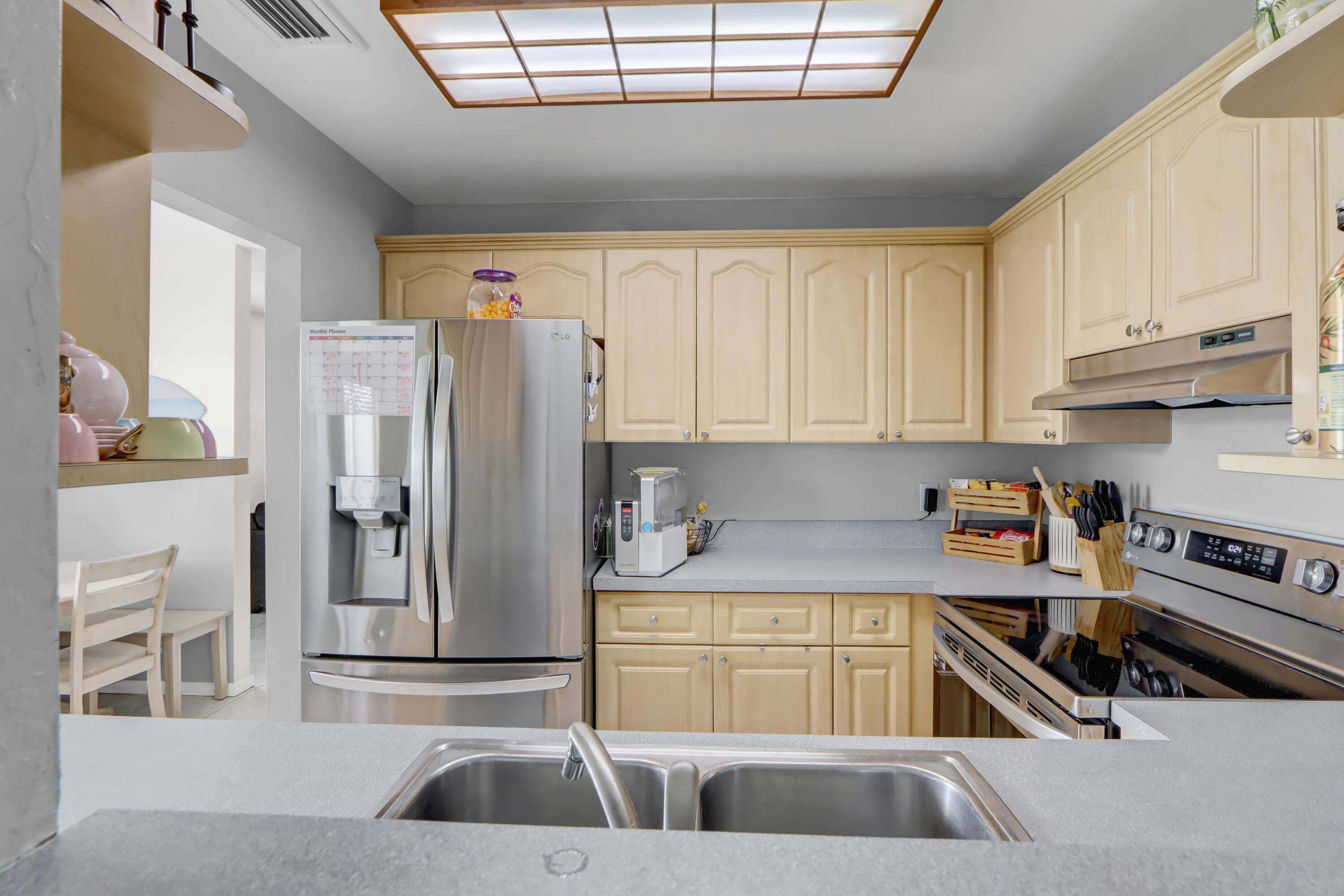 Greenacres, FL 33463,317 Perry AVE