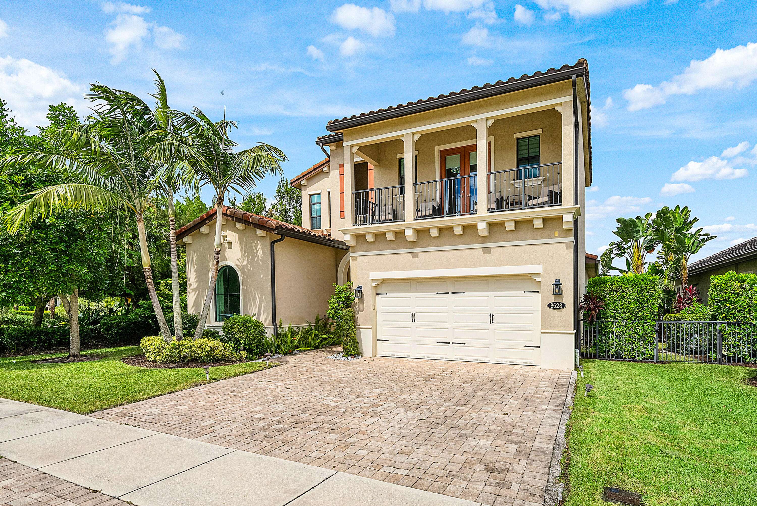 Boynton Beach, FL 33472,8628 Grand Prix LN