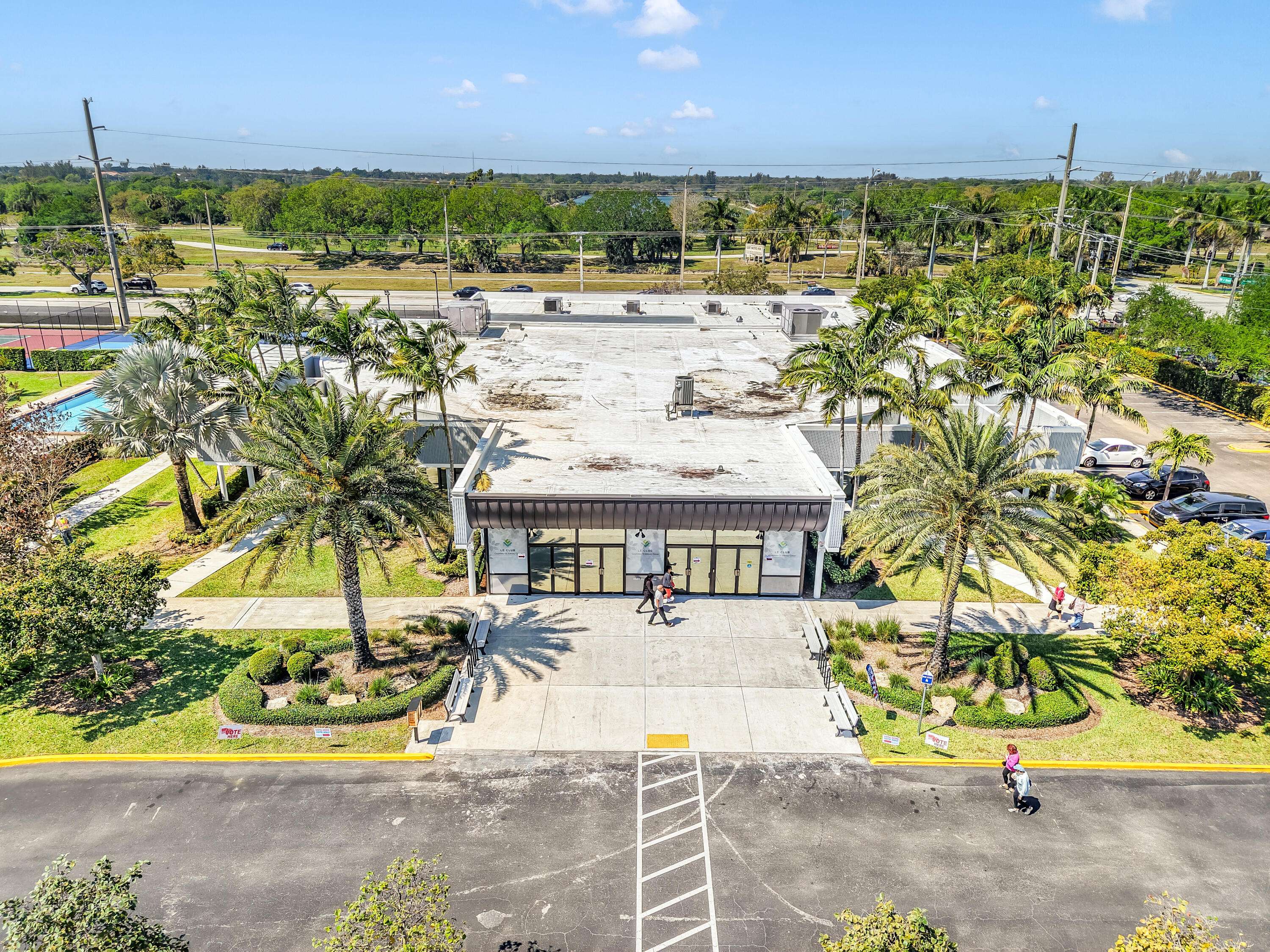 Deerfield Beach, FL 33442,325 Tilford P