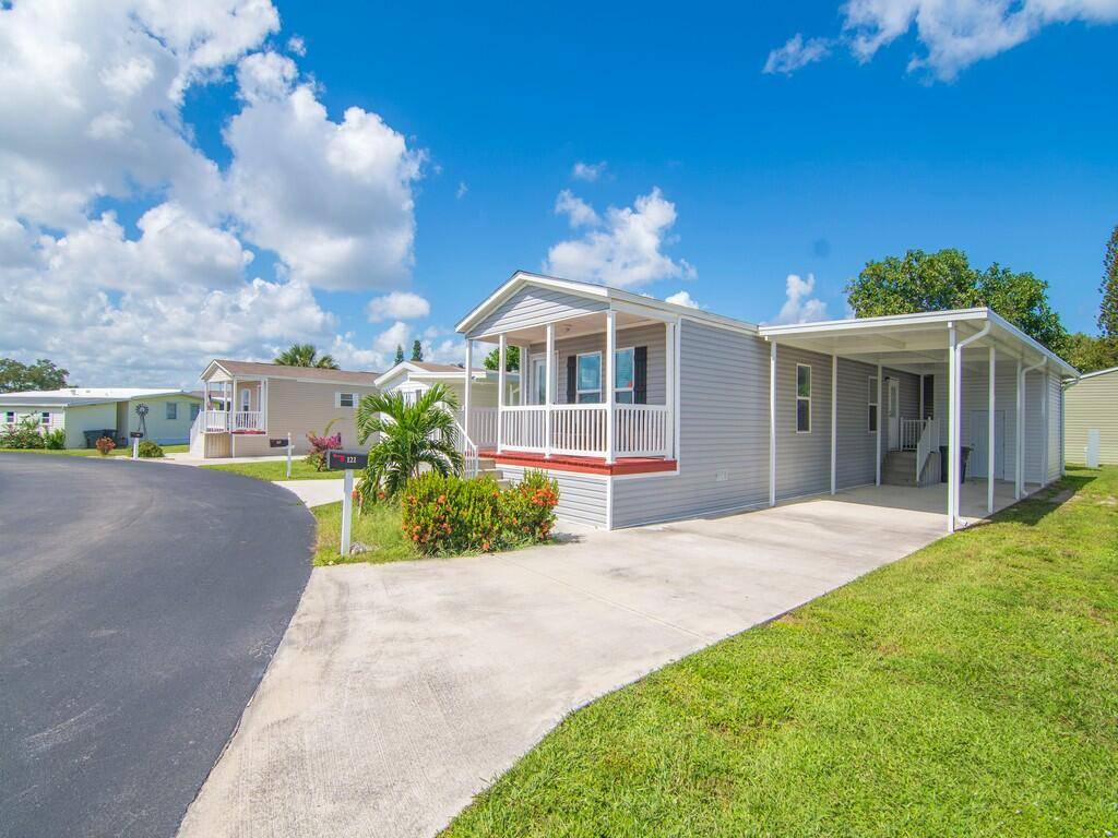 Fort Pierce, FL 34982,121 Sandhill BLVD