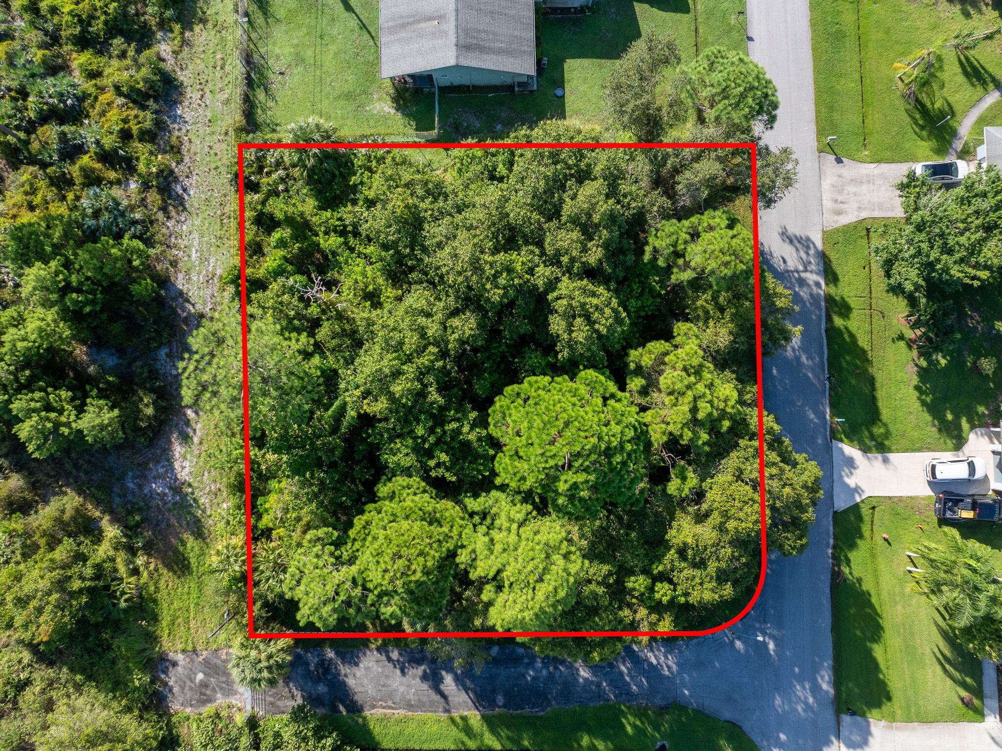 Port Saint Lucie, FL 34983,441 SE Galleon LN