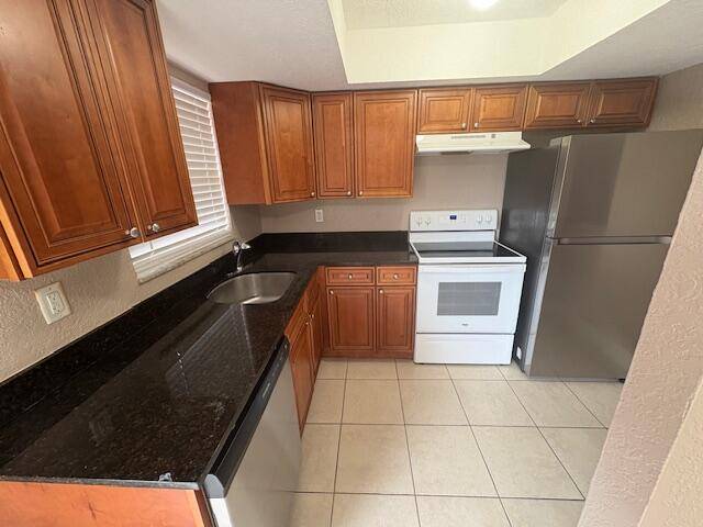 Lauderhill, FL 33313,5951 NW 20th ST 5959