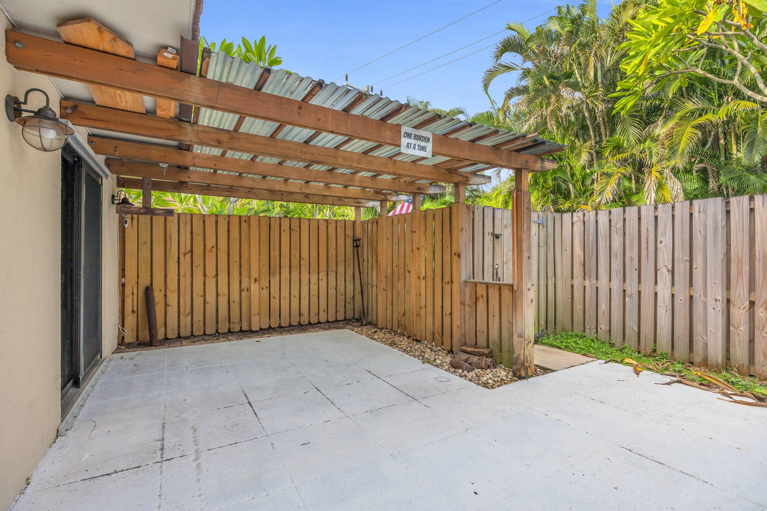 Palm Beach Gardens, FL 33418,1914 19th LN