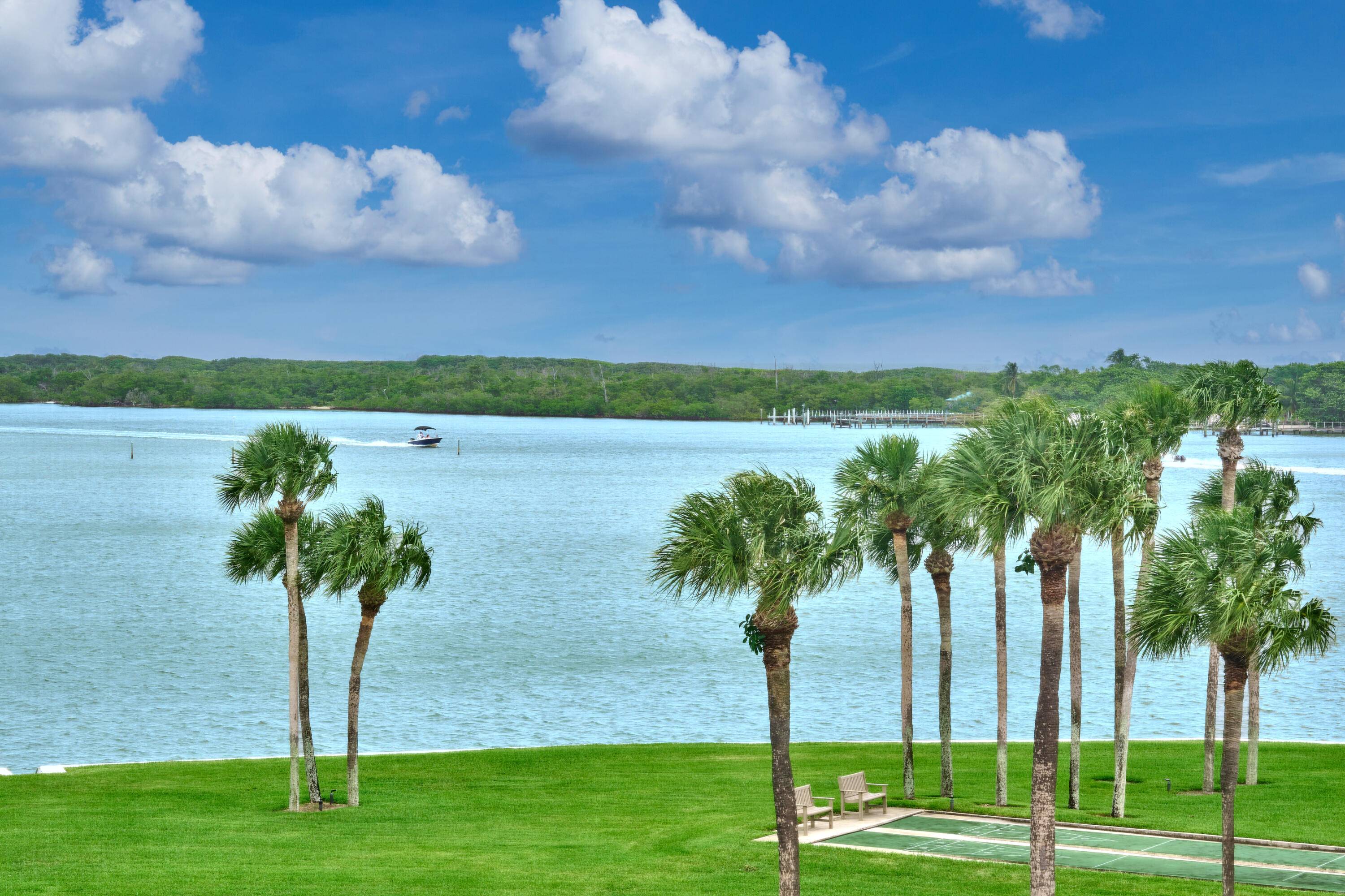 Jupiter, FL 33469,200 Intracoastal PL 402