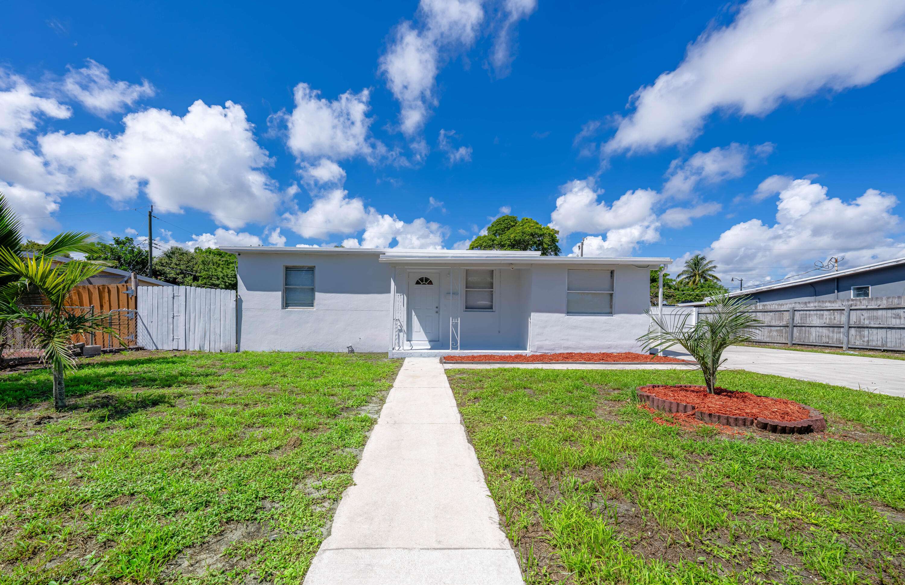 Pompano Beach, FL 33064,5337 NE 17th AVE