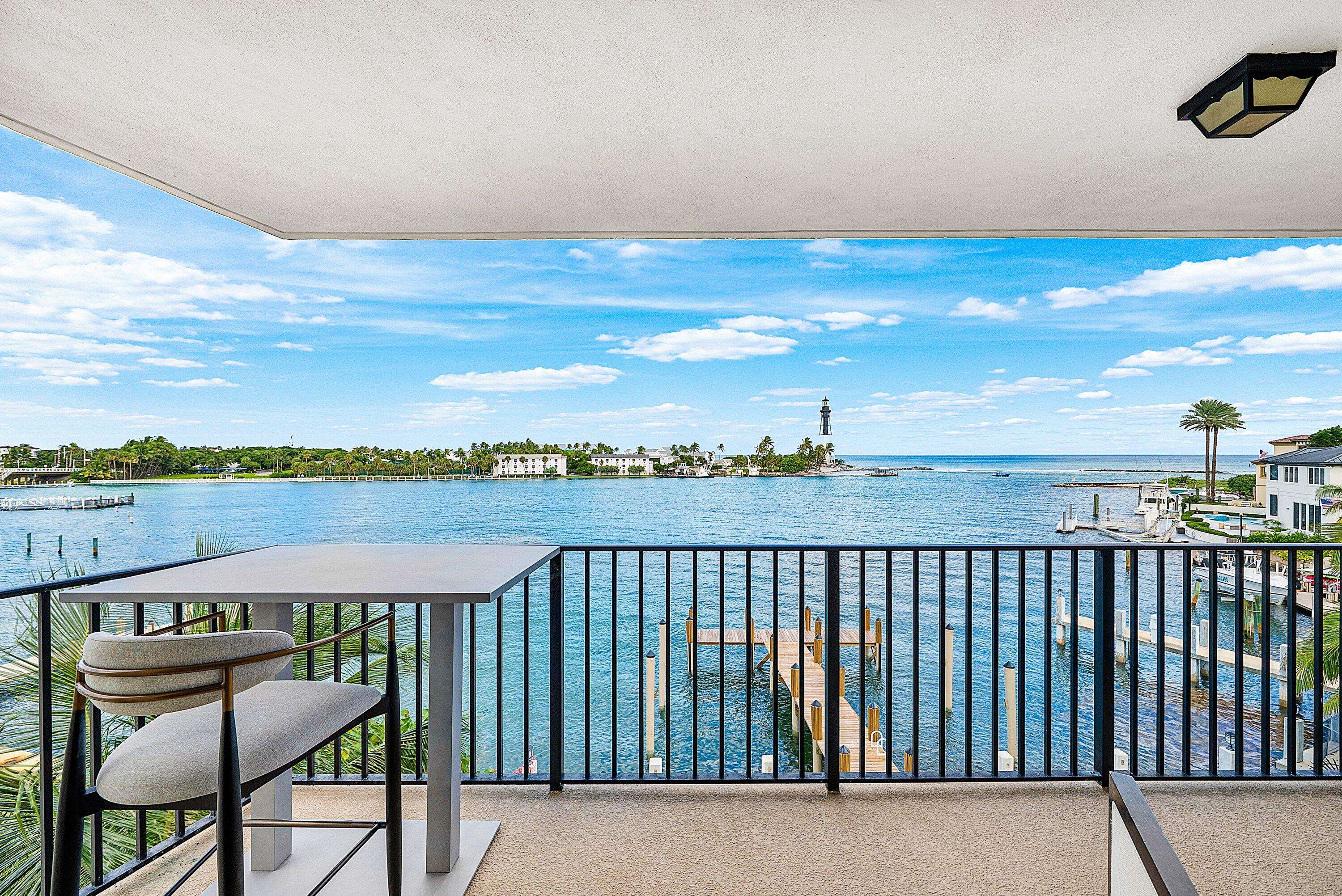 Pompano Beach, FL 33062,2500 Bay DR 4a