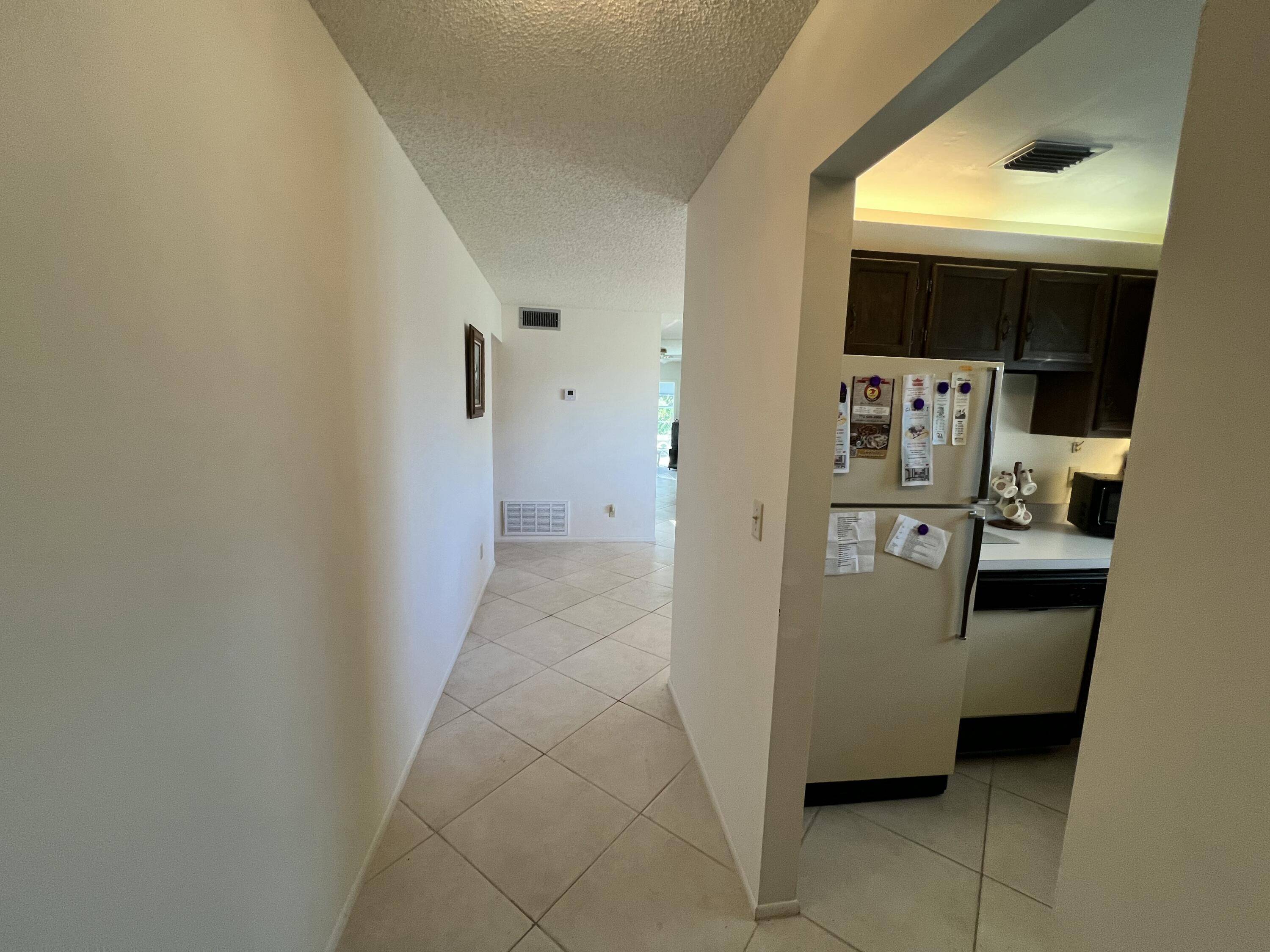 Vero Beach, FL 32962,62 Woodland DR 201