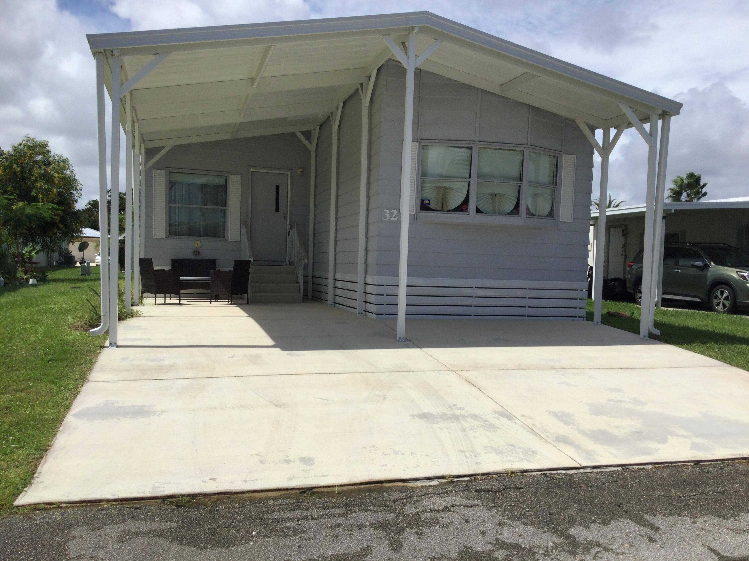 Port Saint Lucie, FL 34952,32 Flamenco WAY