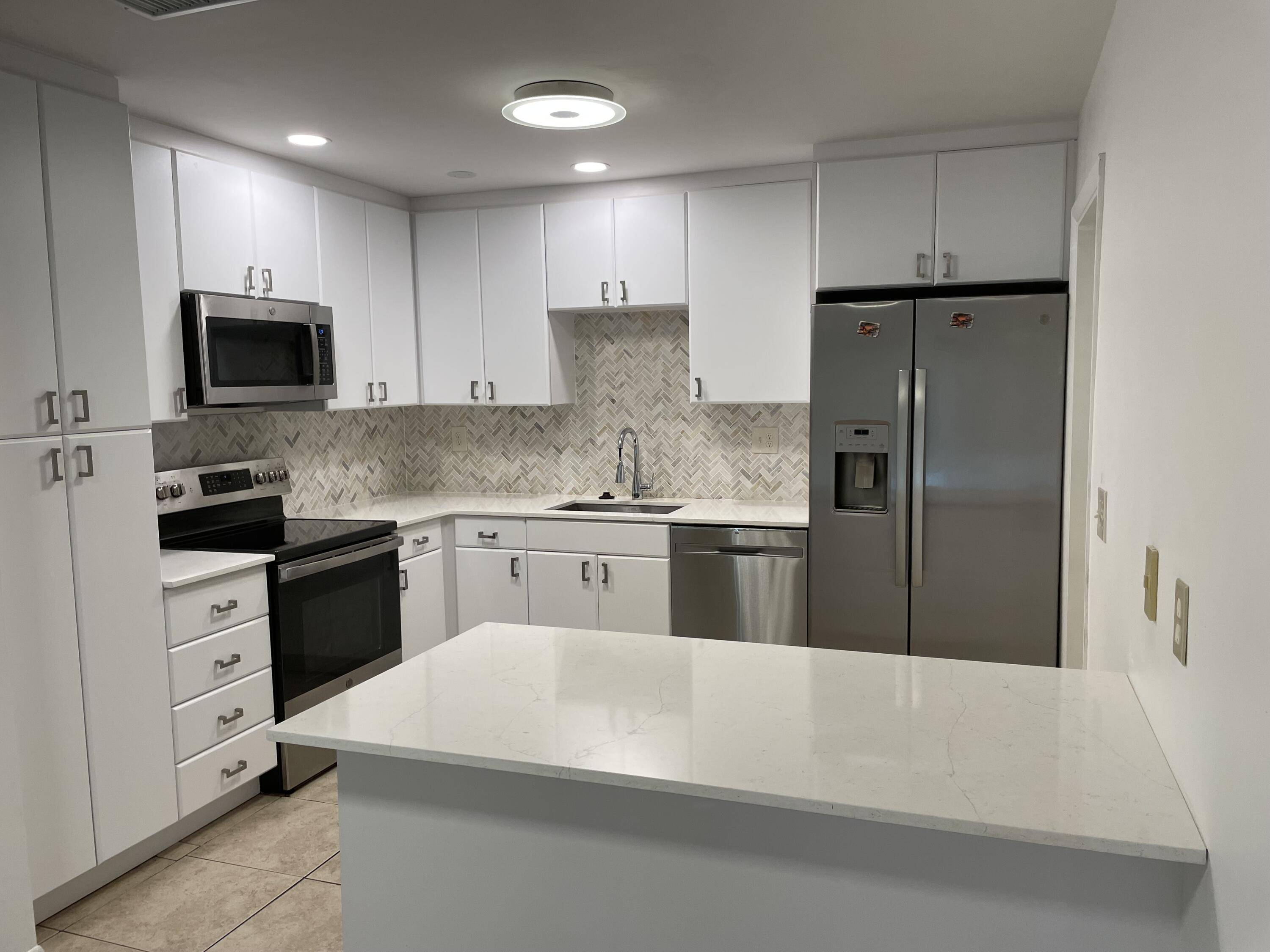 Davie, FL 33328,3660 E Bell DR 91