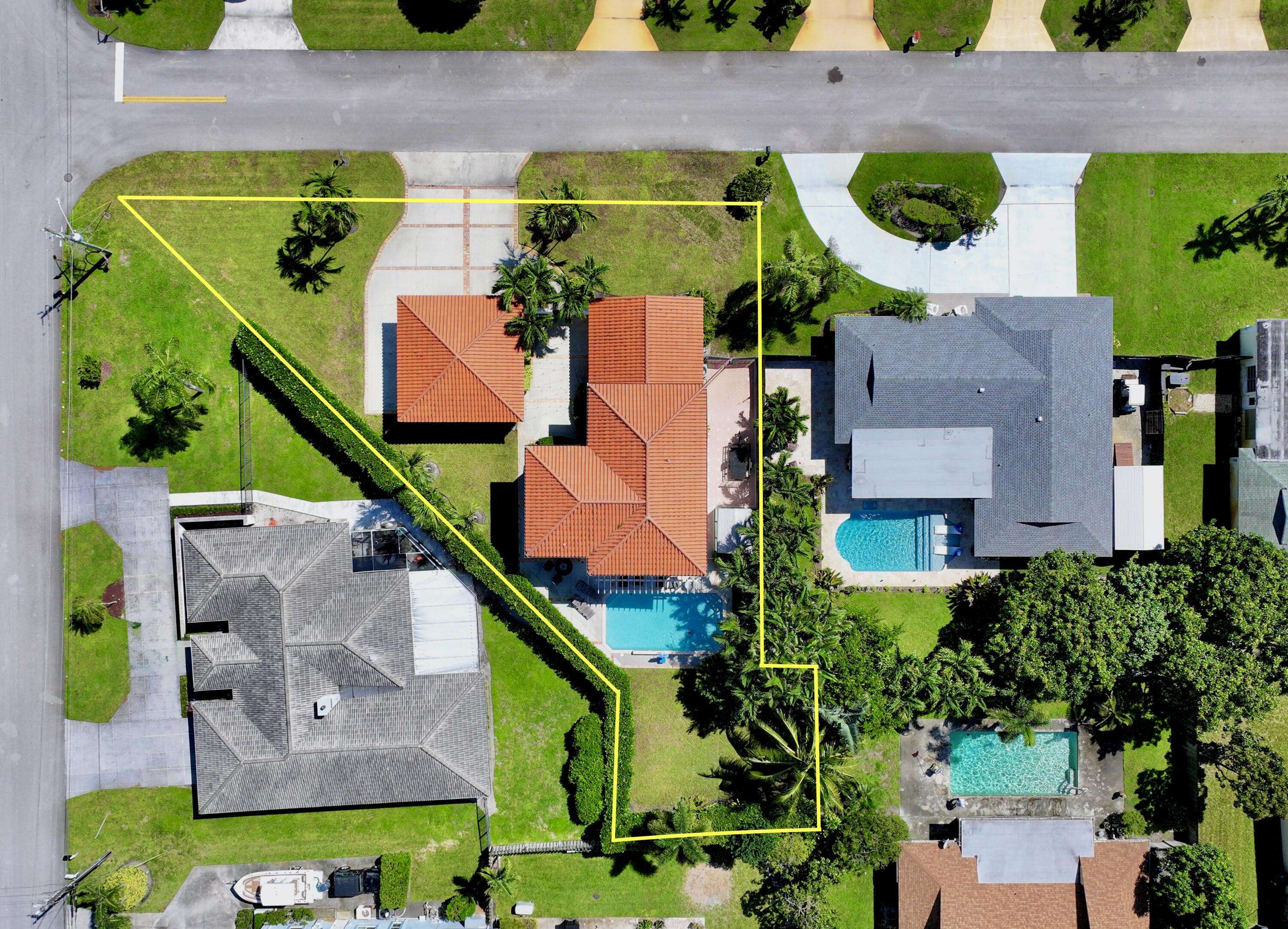 West Palm Beach, FL 33406,6401 Travis RD