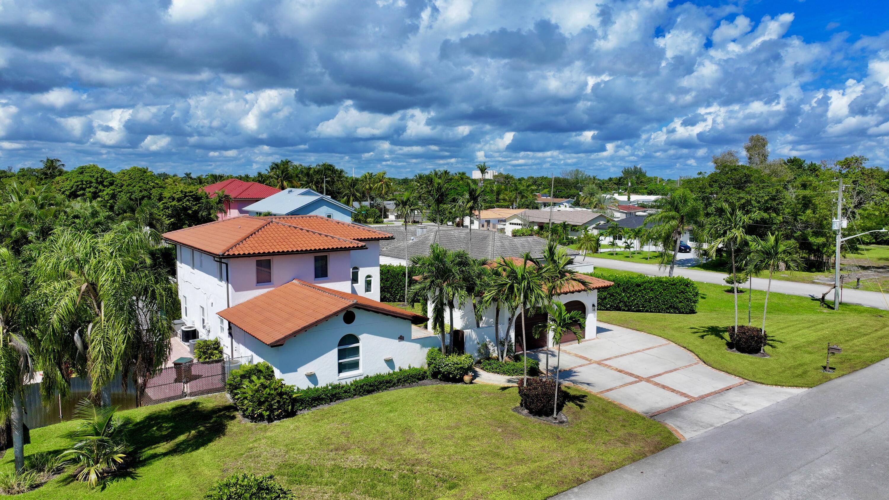 West Palm Beach, FL 33406,6401 Travis RD